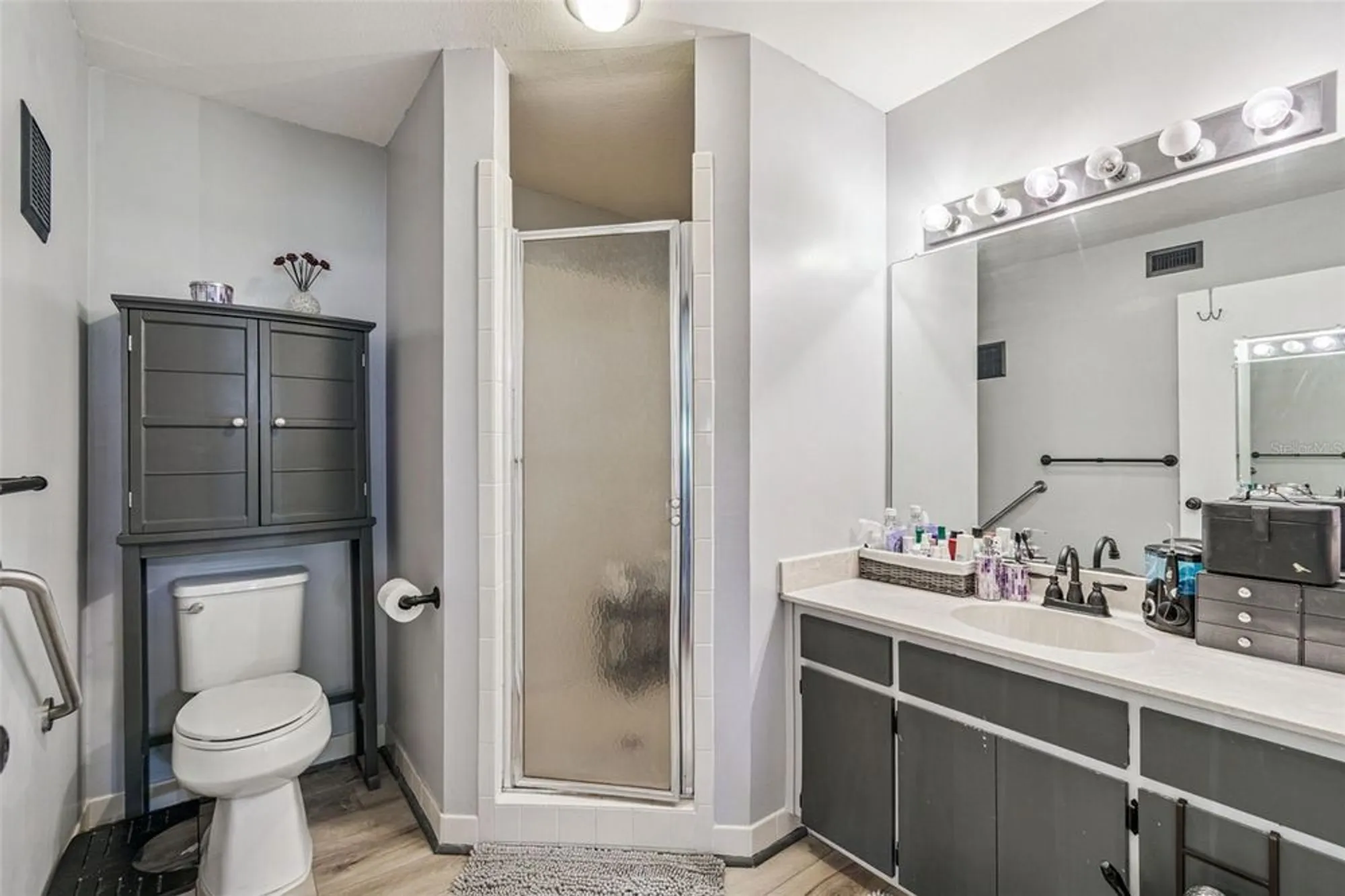 Property Slideshow image 42 of 100 | 2221 norwegian dr 41, Clearwater, FL, 33763