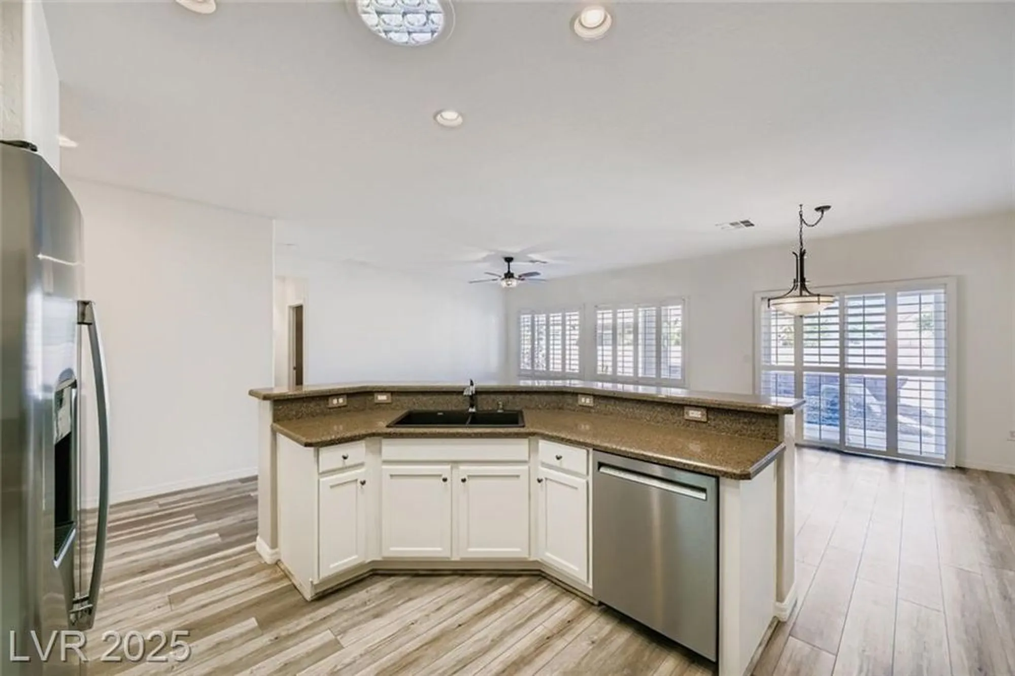 Property Slideshow image 6 of 33 | 3220 flinthead dr, North Las Vegas, NV, 89084