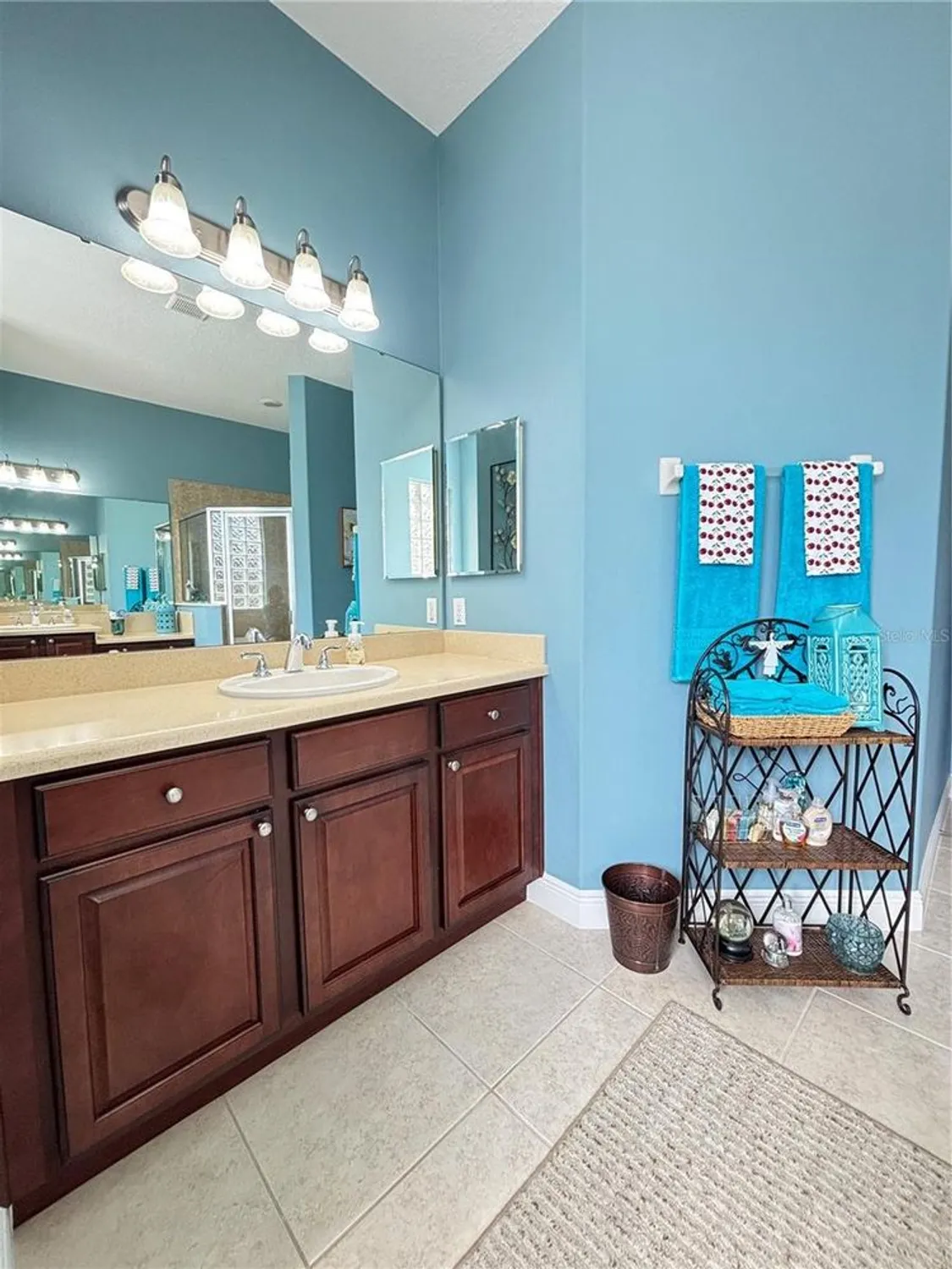 Property Slideshow image 32 of 79 | 670 carmel ln, Poinciana, FL, 34759