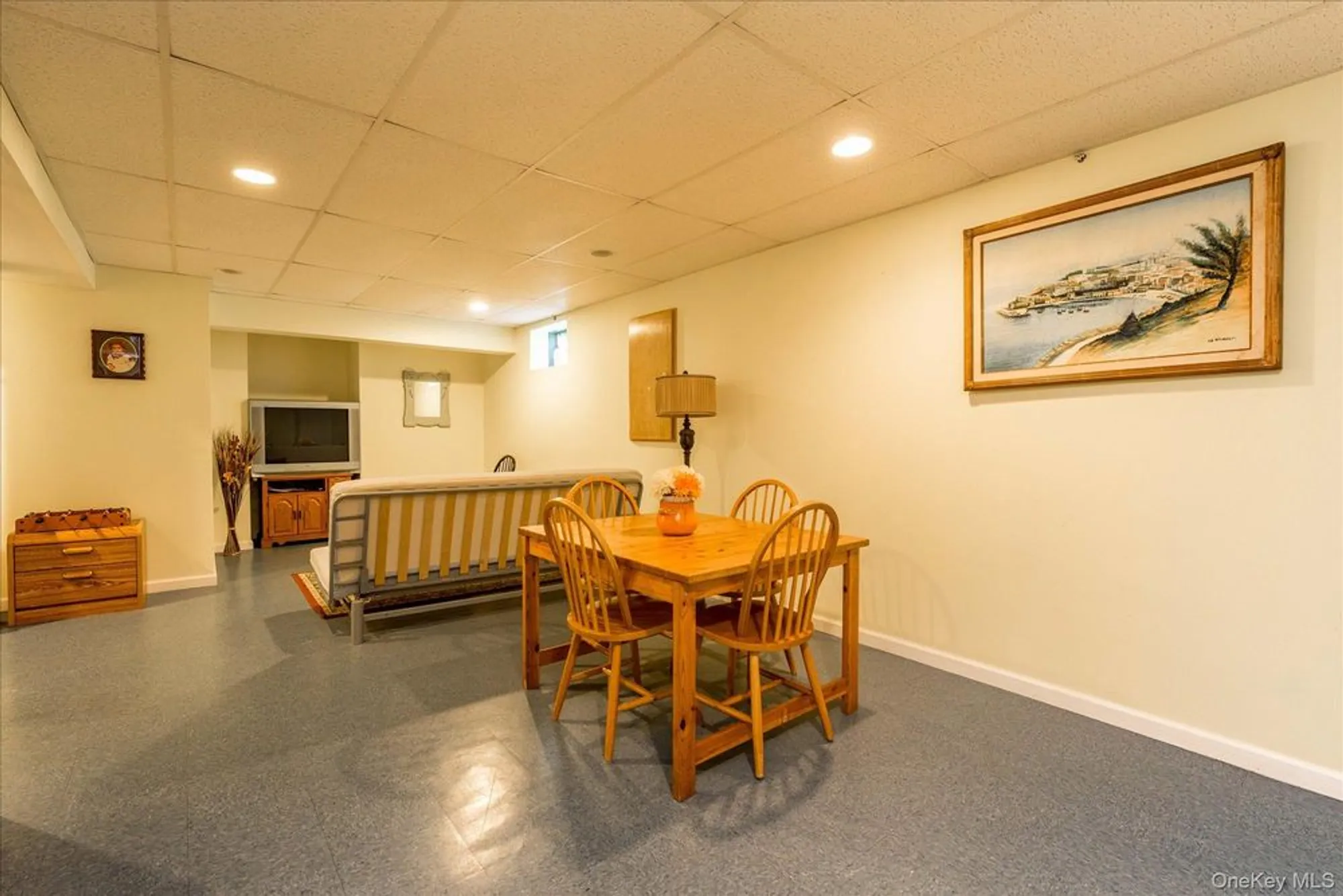 Property Slideshow image 17 of 21 | 43 halley ln, Miller Place, NY, 11764