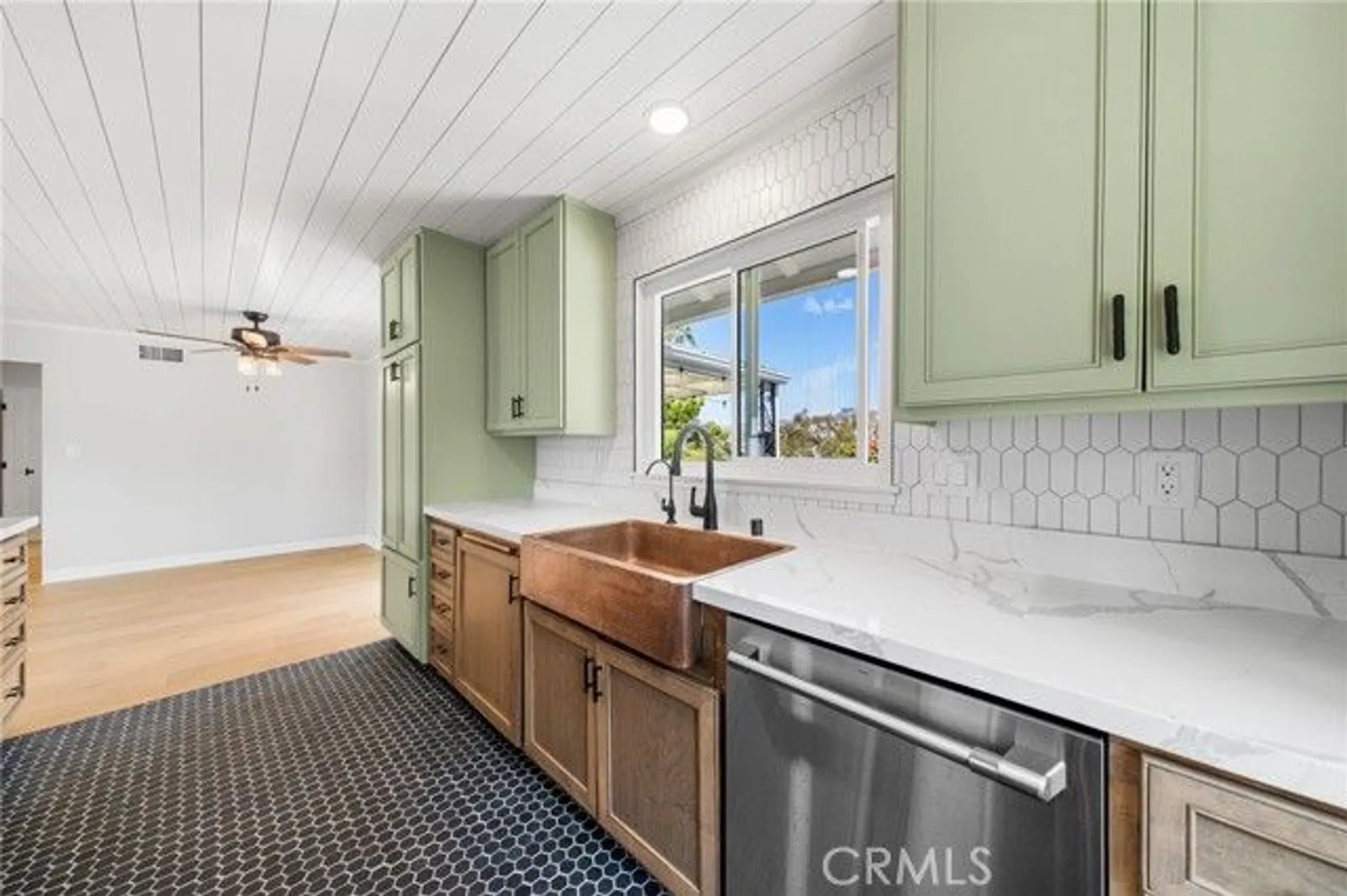 Property Slideshow image 23 of 59 | 103 monte vista 2, San Clemente, CA, 92672
