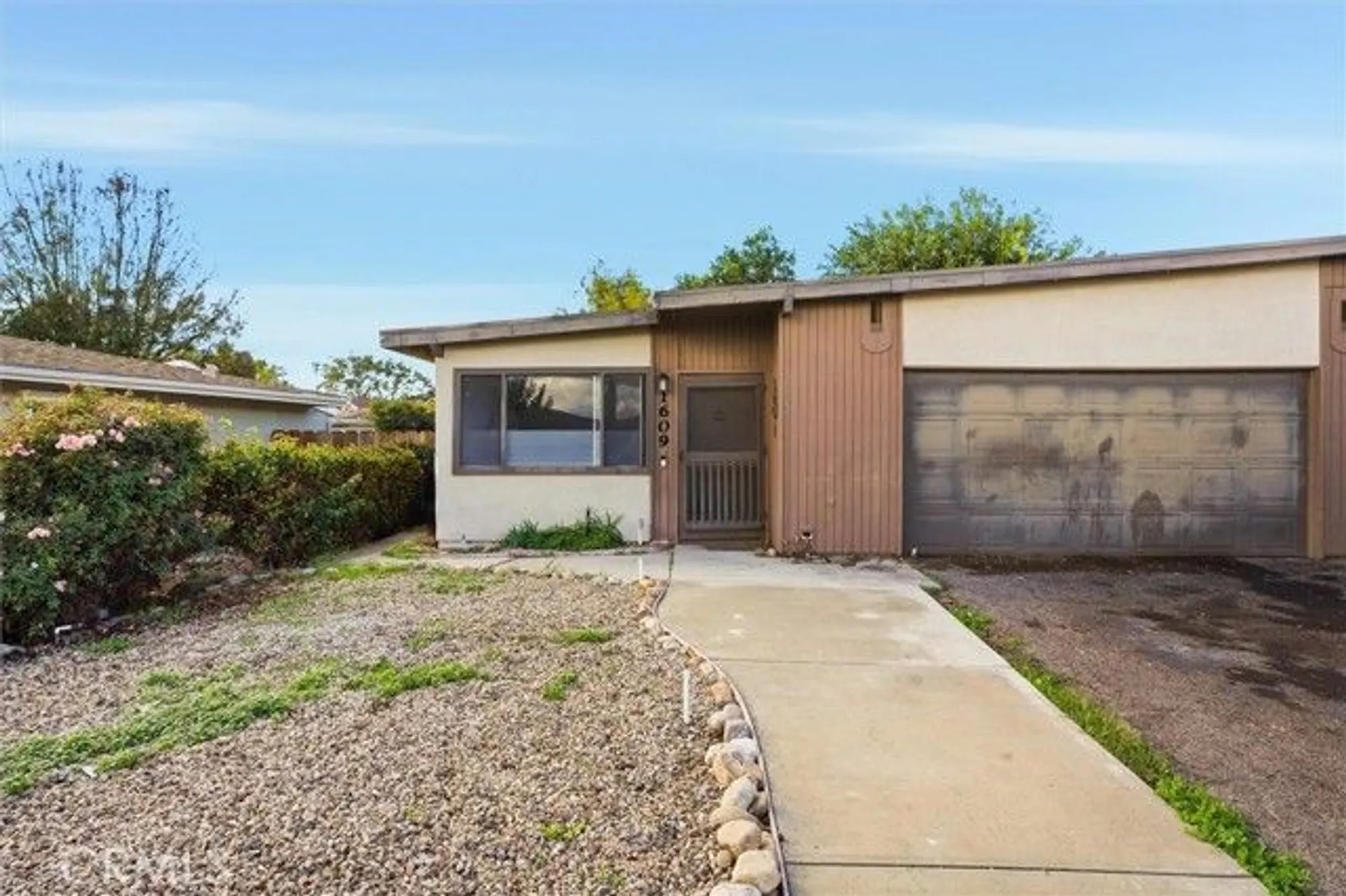 Property Slideshow image 10 of 23 | 1609 poppy ln, Paso Robles, CA, 93446