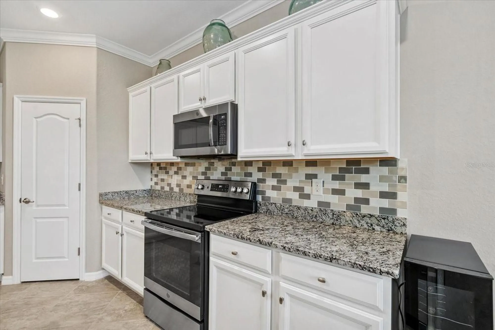 Property Slideshow image 14 of 66 | 10189 fiddlewood dr, Venice, FL, 34293