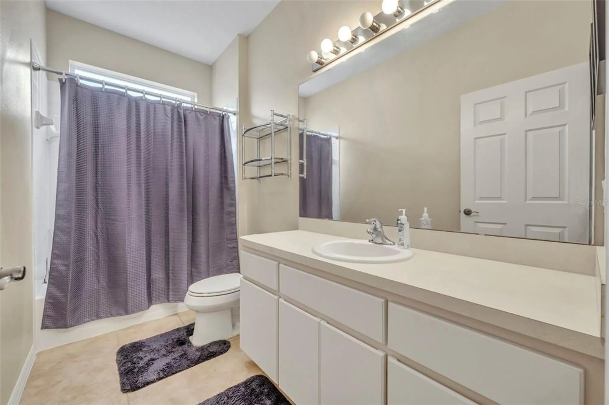 Property Slideshow image 32 of 52 | 5837 bounty cir, Tavares, FL, 32778