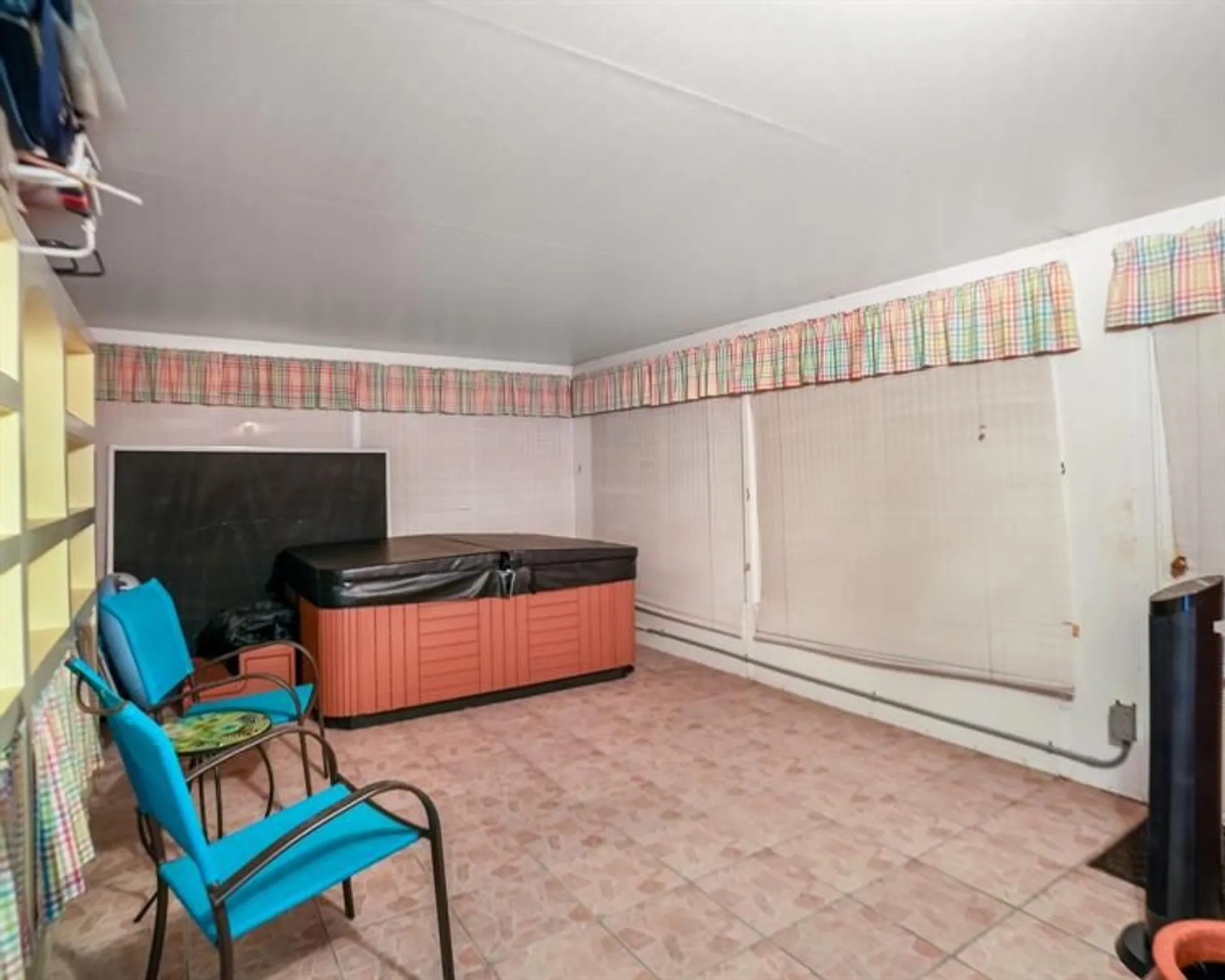 Property Slideshow image 38 of 42 | 4513 nw 43rd ter, Tamarac, FL, 33319
