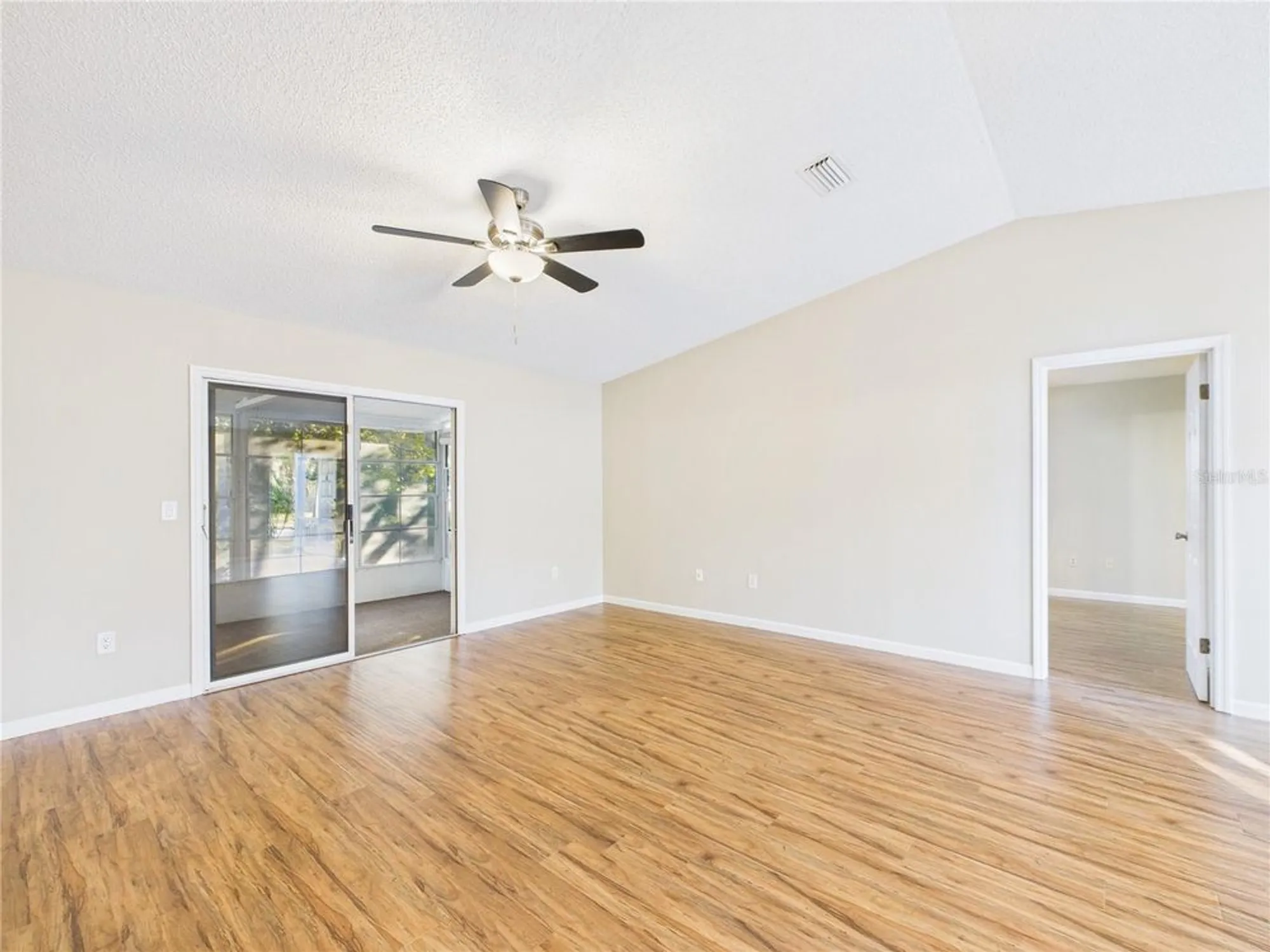 Property Slideshow image 8 of 26 | 8430 sw 105th pl, Ocala, FL, 34481