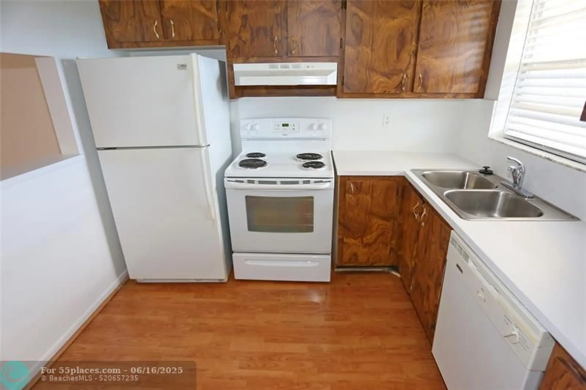 Property Slideshow image 13 of 30 | 6700 royal palm blvd apt 309, Margate, FL, 33063