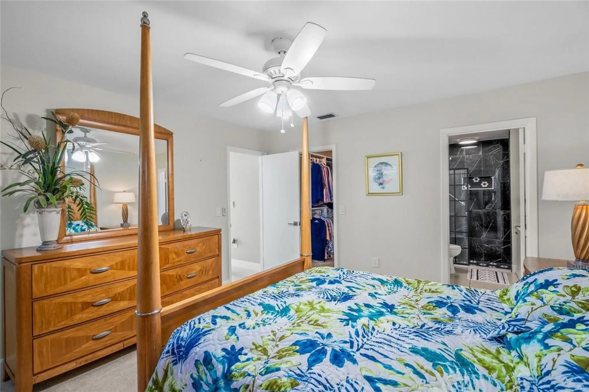 Property Slideshow image 18 of 35 | 6213 green view dr # 127, Sarasota, FL, 34231