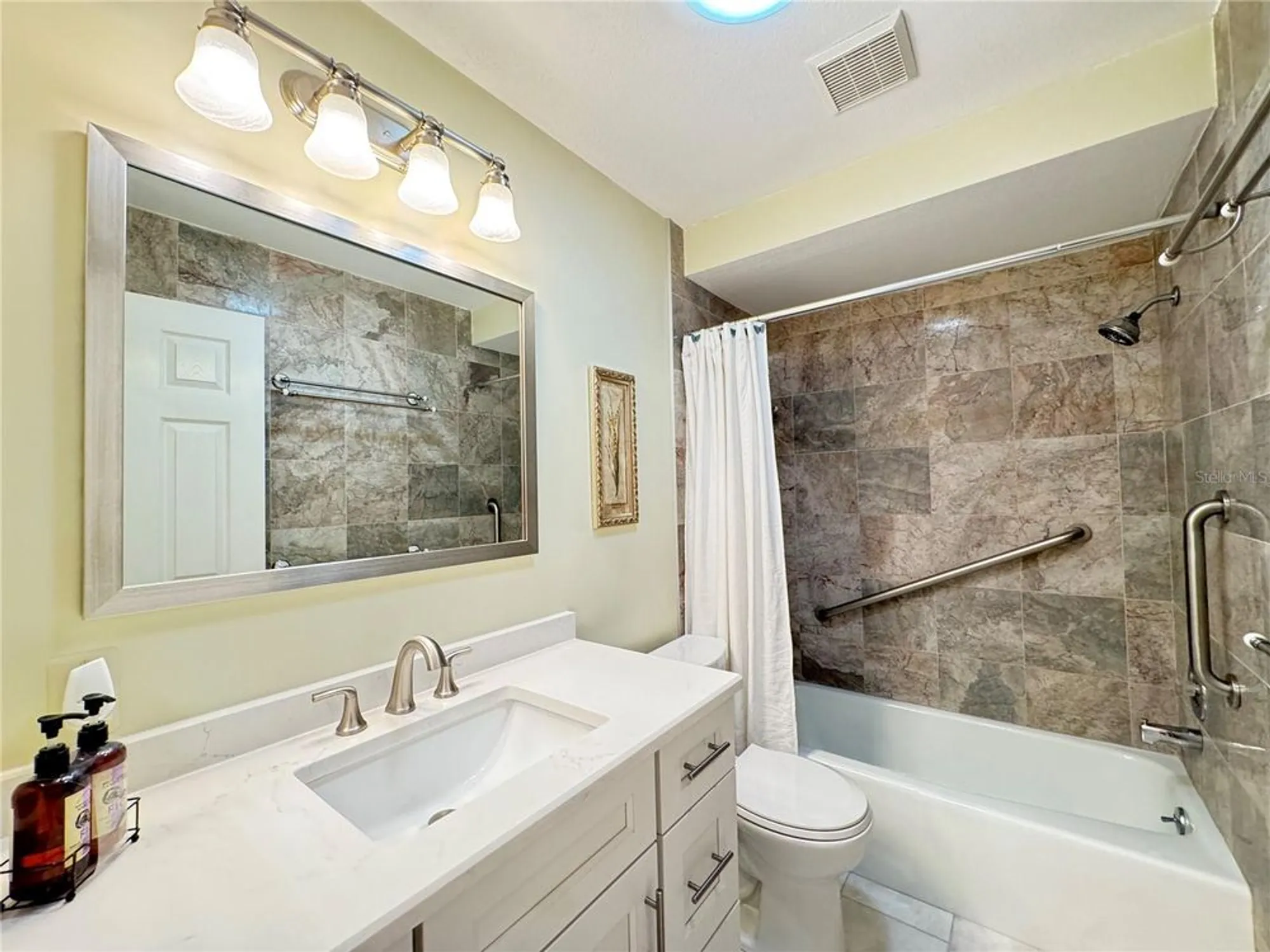 Property Slideshow image 27 of 55 | 5714 garden lakes fern, Bradenton, FL, 34203
