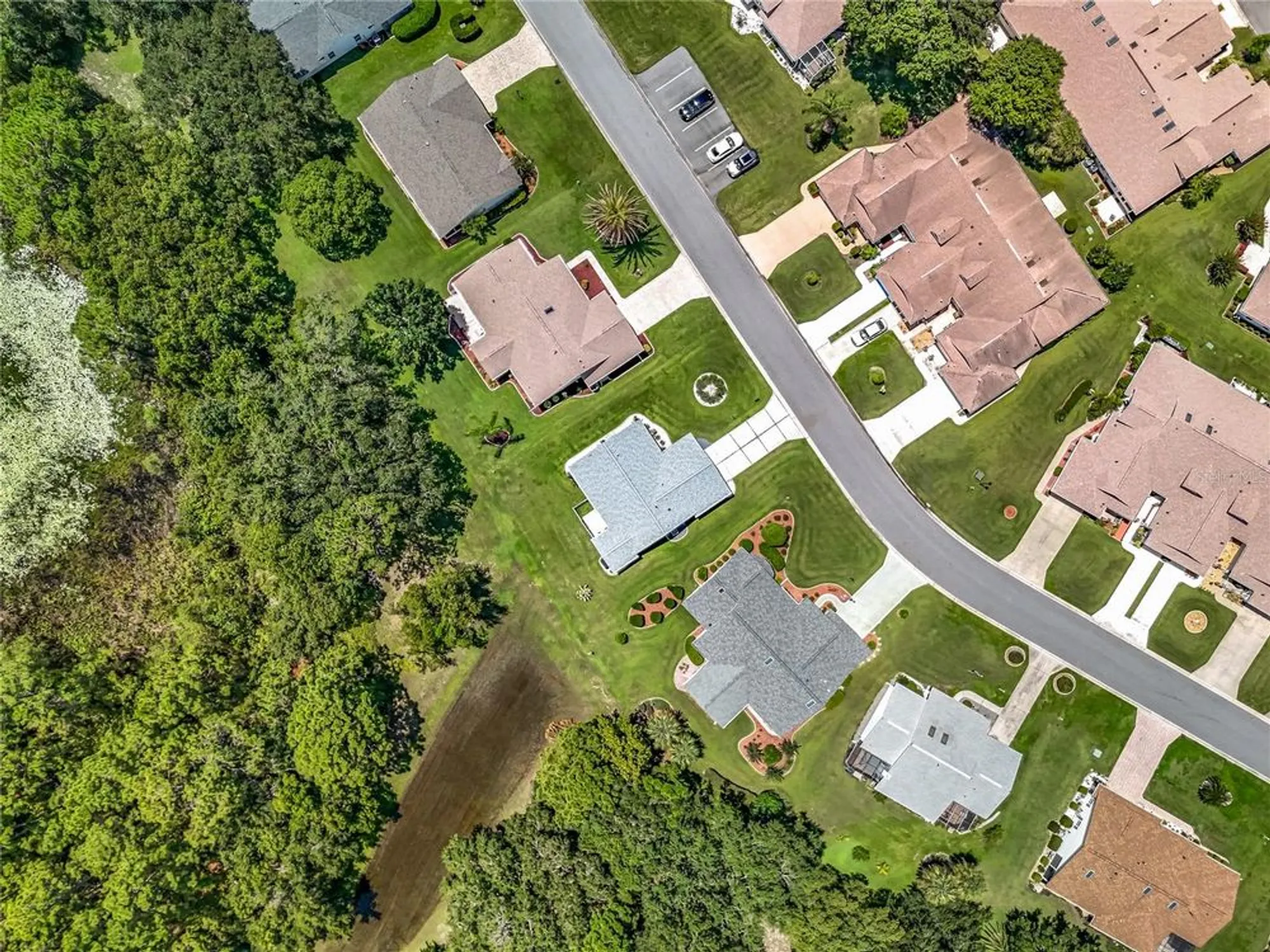 Property Slideshow image 39 of 61 | 26616 racquet cir, Leesburg, FL, 34748