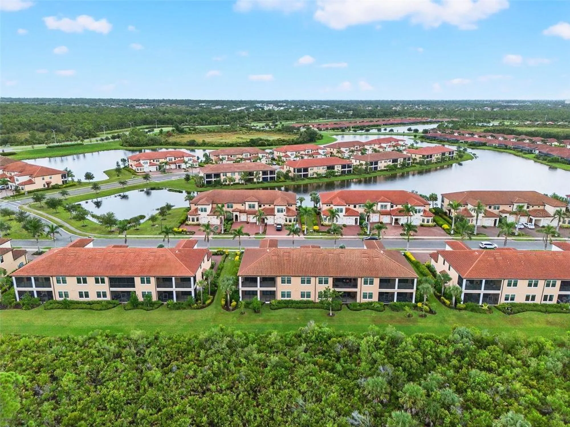 Property Slideshow image 10 of 91 | 10047 crooked creek dr 201, Venice, FL, 34293
