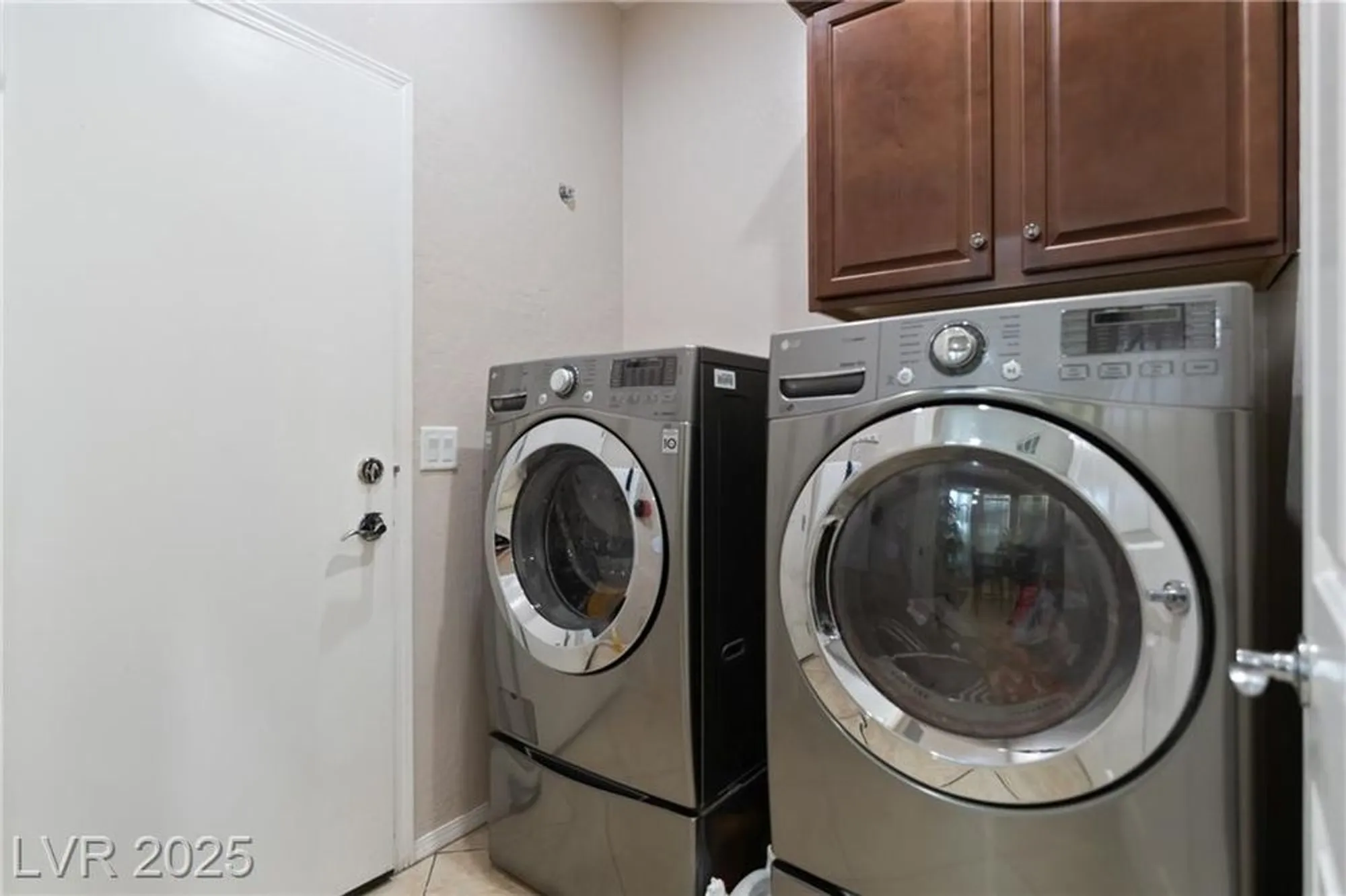 Property Slideshow image 8 of 33 | 5745 sagamore canyon st, North Las Vegas, NV, 89081