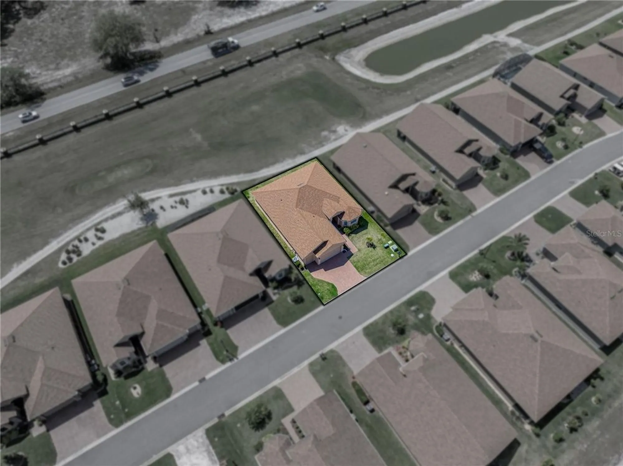 Property Slideshow image 58 of 90 | 1124 sawgrass dr, Winter Haven, FL, 33884