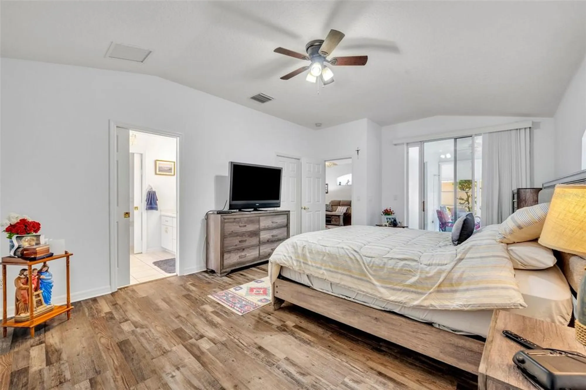 Property Slideshow image 23 of 65 | 5964 brittania blvd, Tavares, FL, 32778