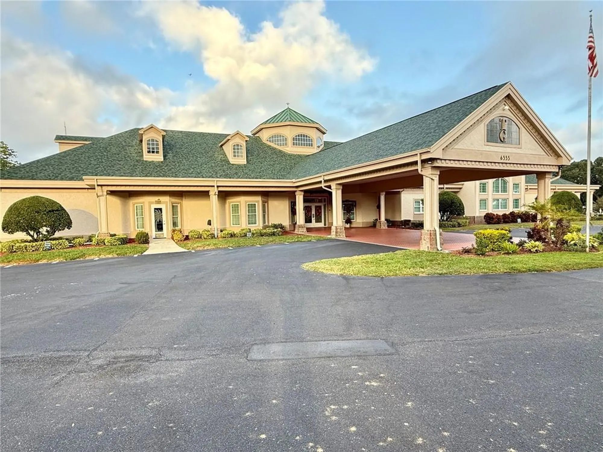 Property Slideshow image 20 of 28 | 9500 green needle dr, New Port Richey, FL, 34655