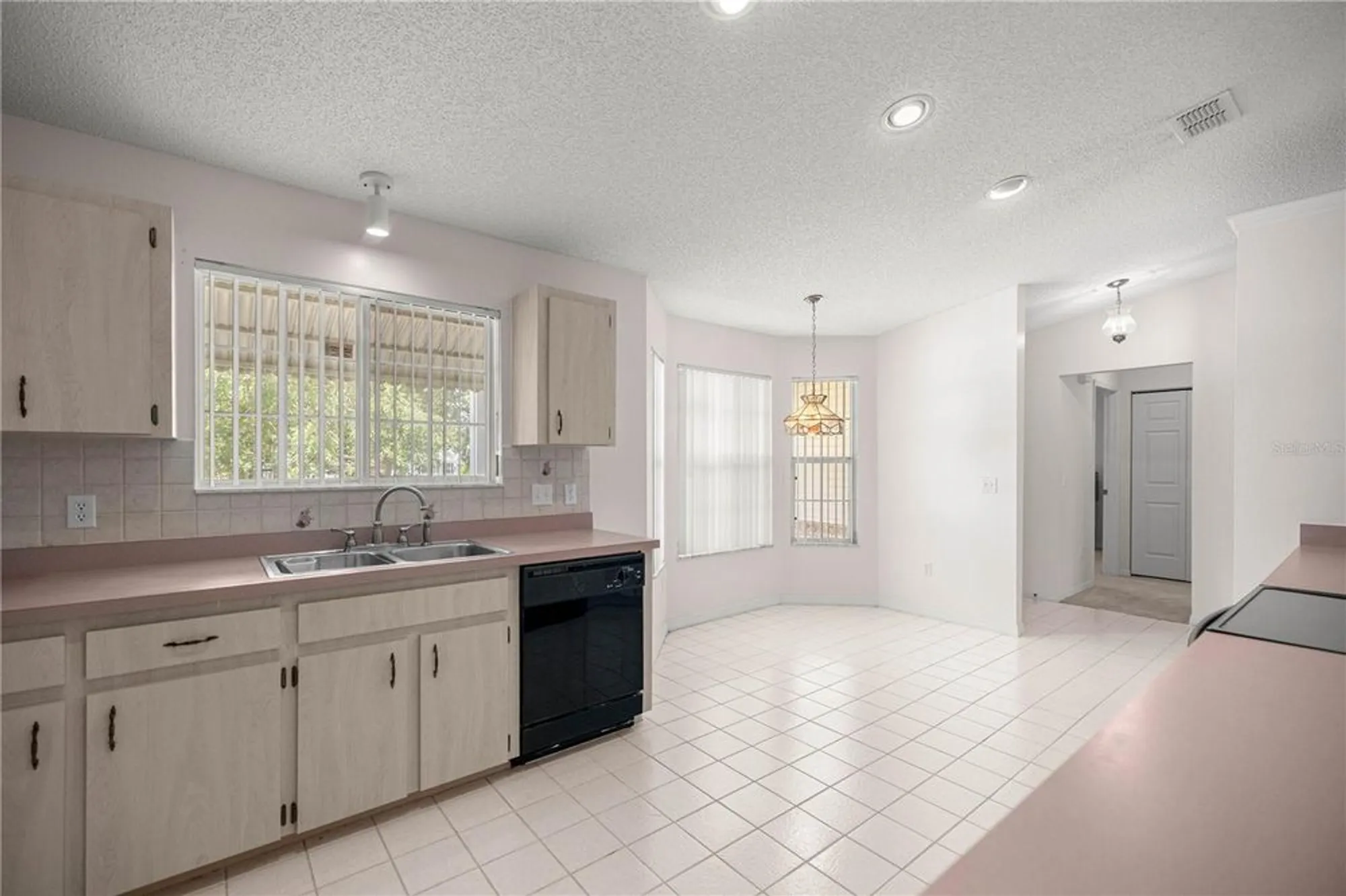 Property Slideshow image 9 of 22 | 8485 sw 60th cir, Ocala, FL, 34476