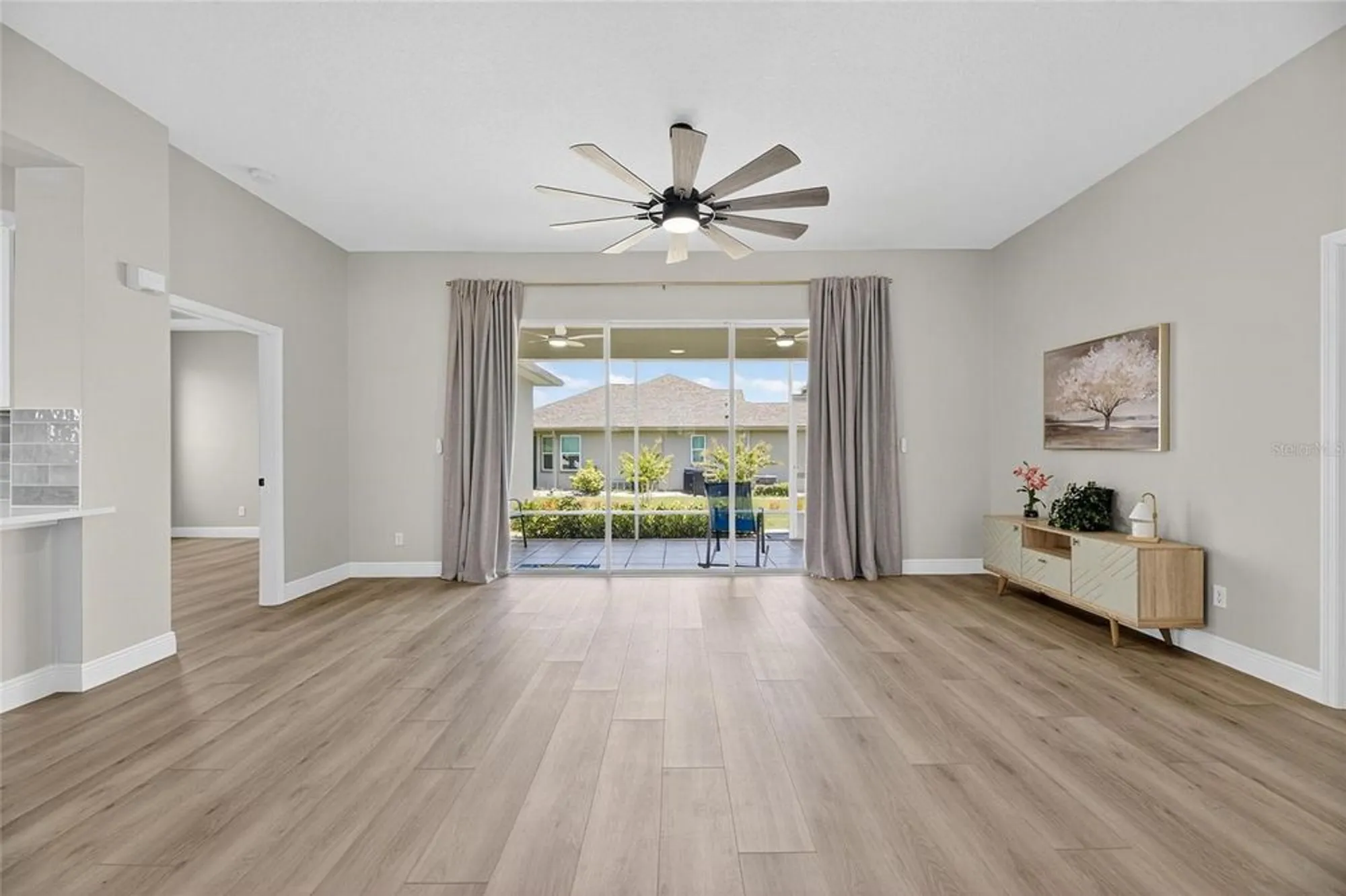 Property Slideshow image 8 of 49 | 1103 villeroy dr, Sun City Center, FL, 33573