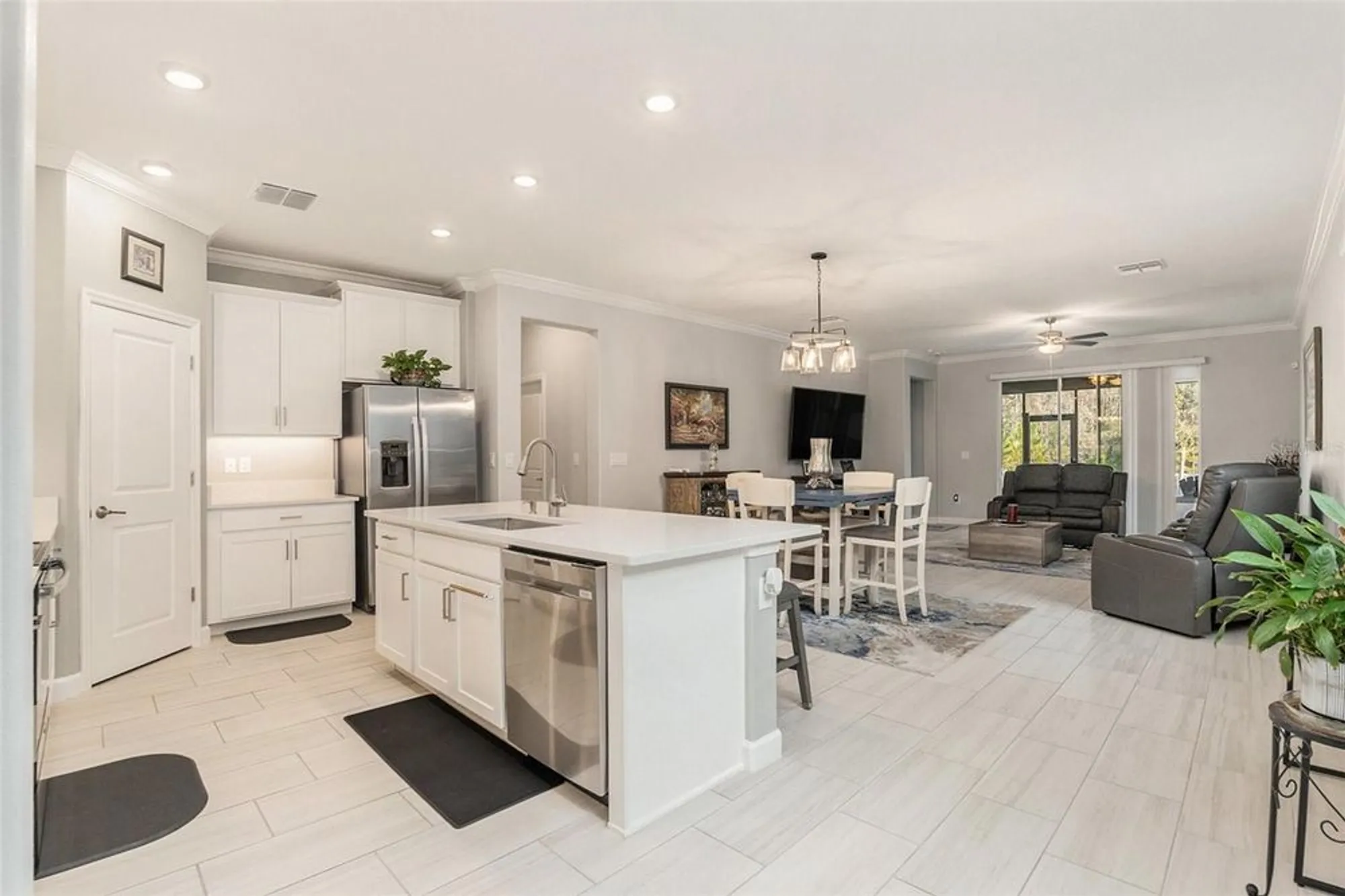 Property Slideshow image 9 of 39 | 16816 shell bay dr, Land O Lakes, FL, 34638