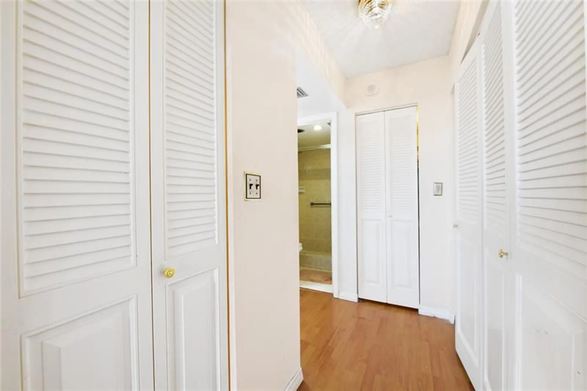 Property Slideshow image 16 of 28 | 1400 saint charles pl 615, Pembroke Pines, FL, 33026