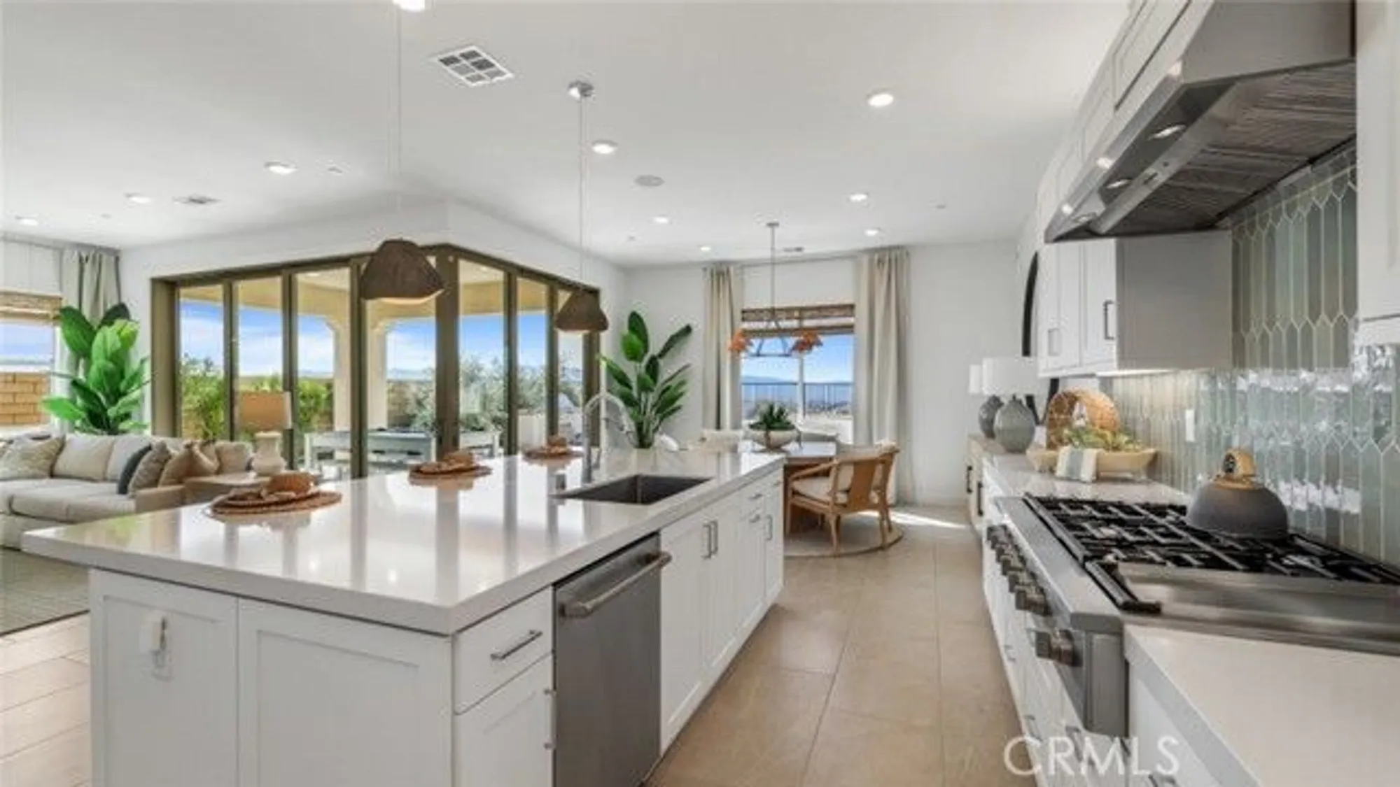 Property Slideshow image 3 of 30 | 29437 via diamante, Valencia, CA, 91354