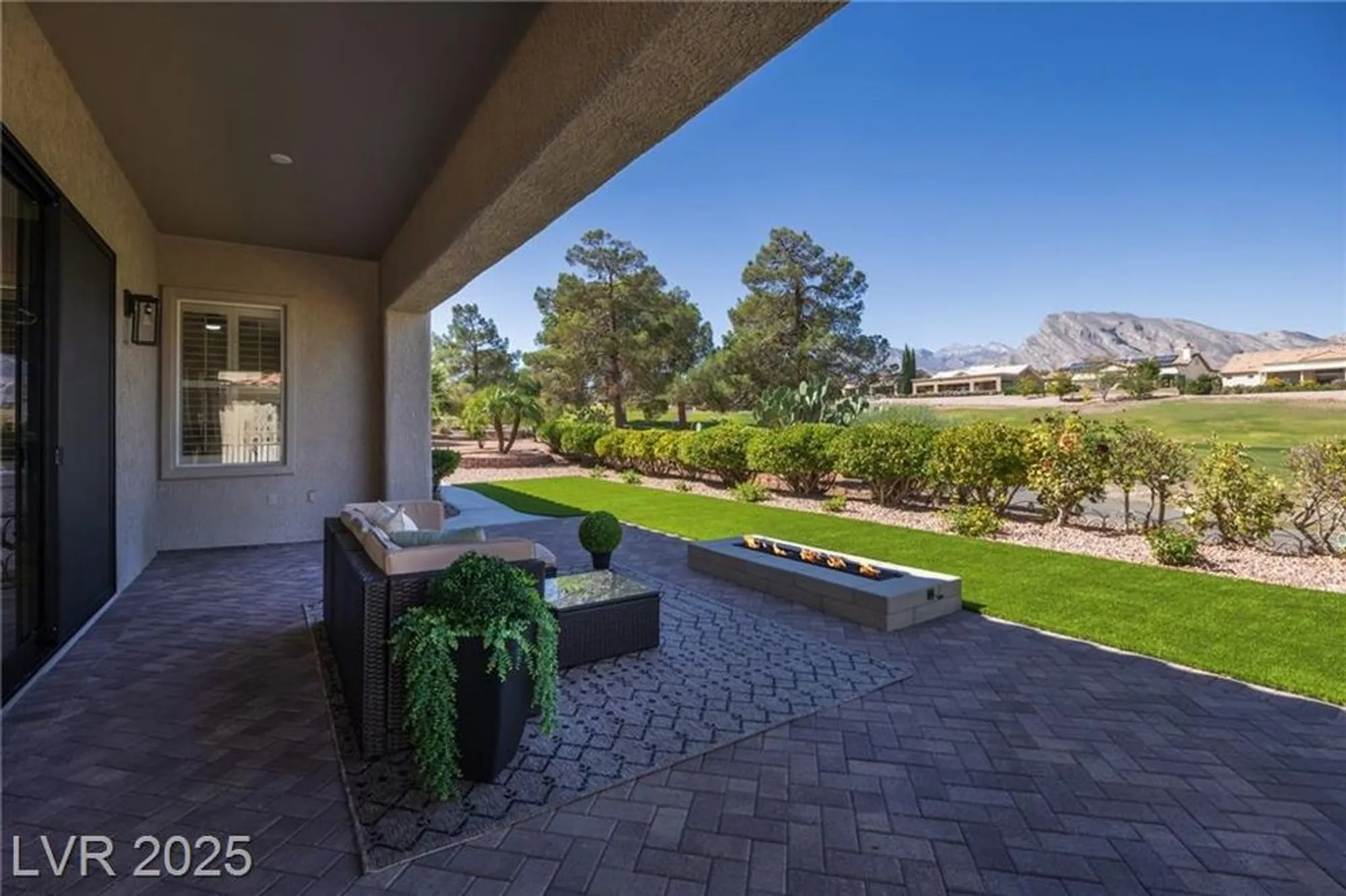 Property Slideshow image 27 of 43 | 2725 youngdale dr, Las Vegas, NV, 89134