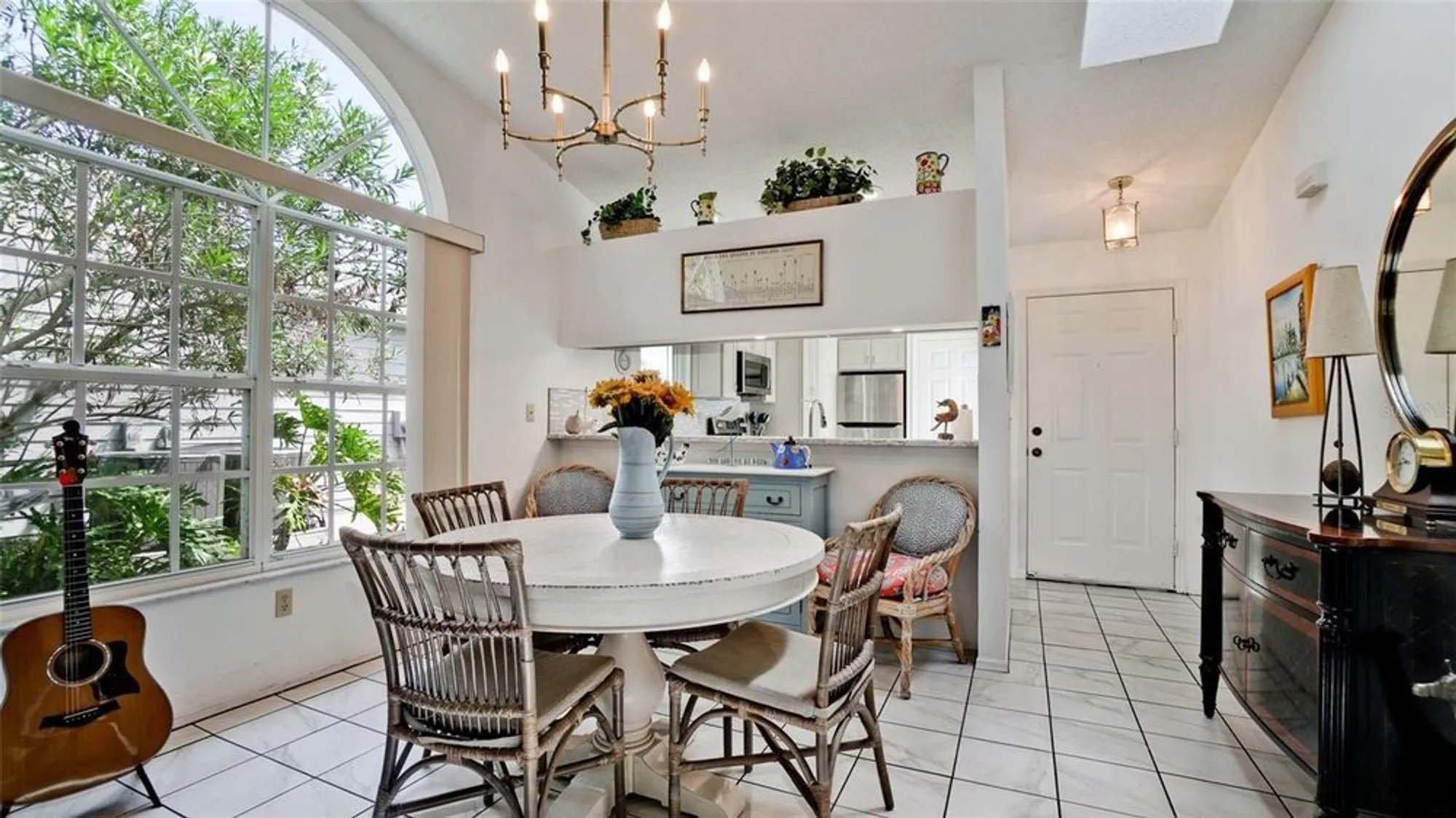 Property Slideshow image 11 of 46 | 512 sanderling cir, Bradenton, FL, 34209