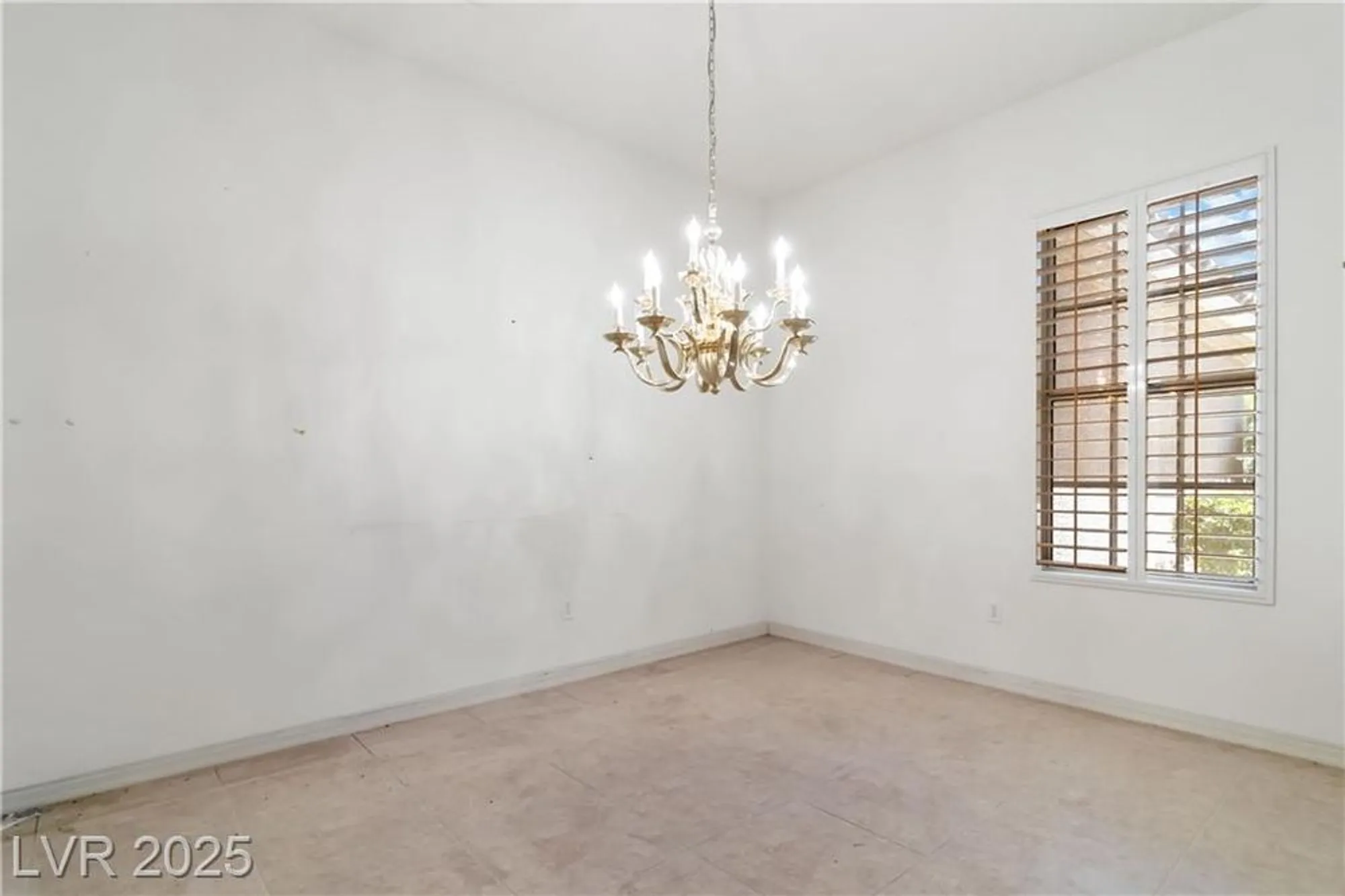 Property Slideshow image 8 of 51 | 1629 black fox canyon rd, Henderson, NV, 89052