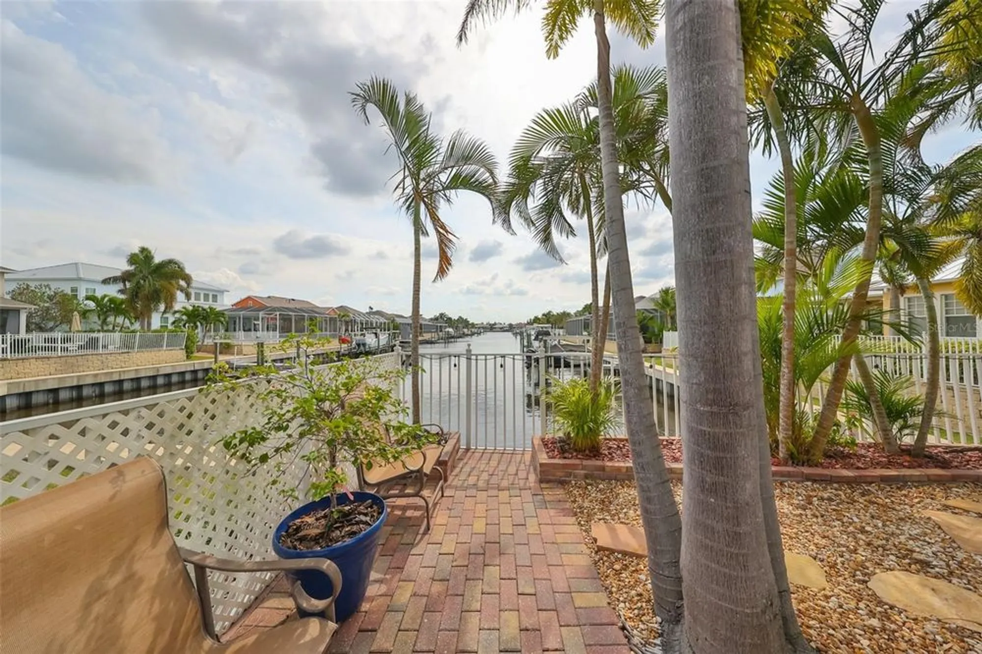 Property Slideshow image 43 of 72 | 618 islebay dr, Apollo Beach, FL, 33572