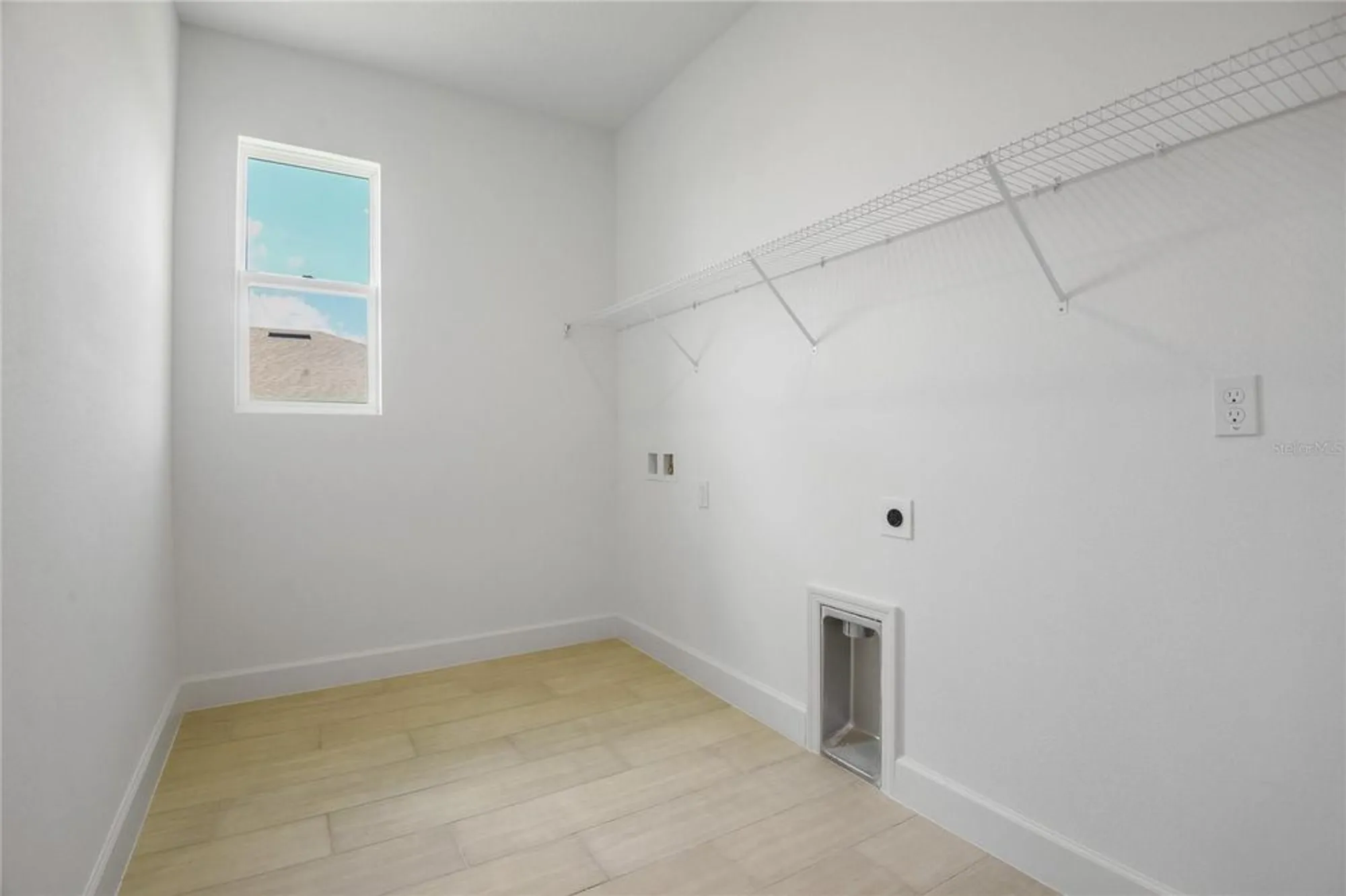 Property Slideshow image 16 of 33 | 9093 players dr, Weeki Wachee, FL, 34613