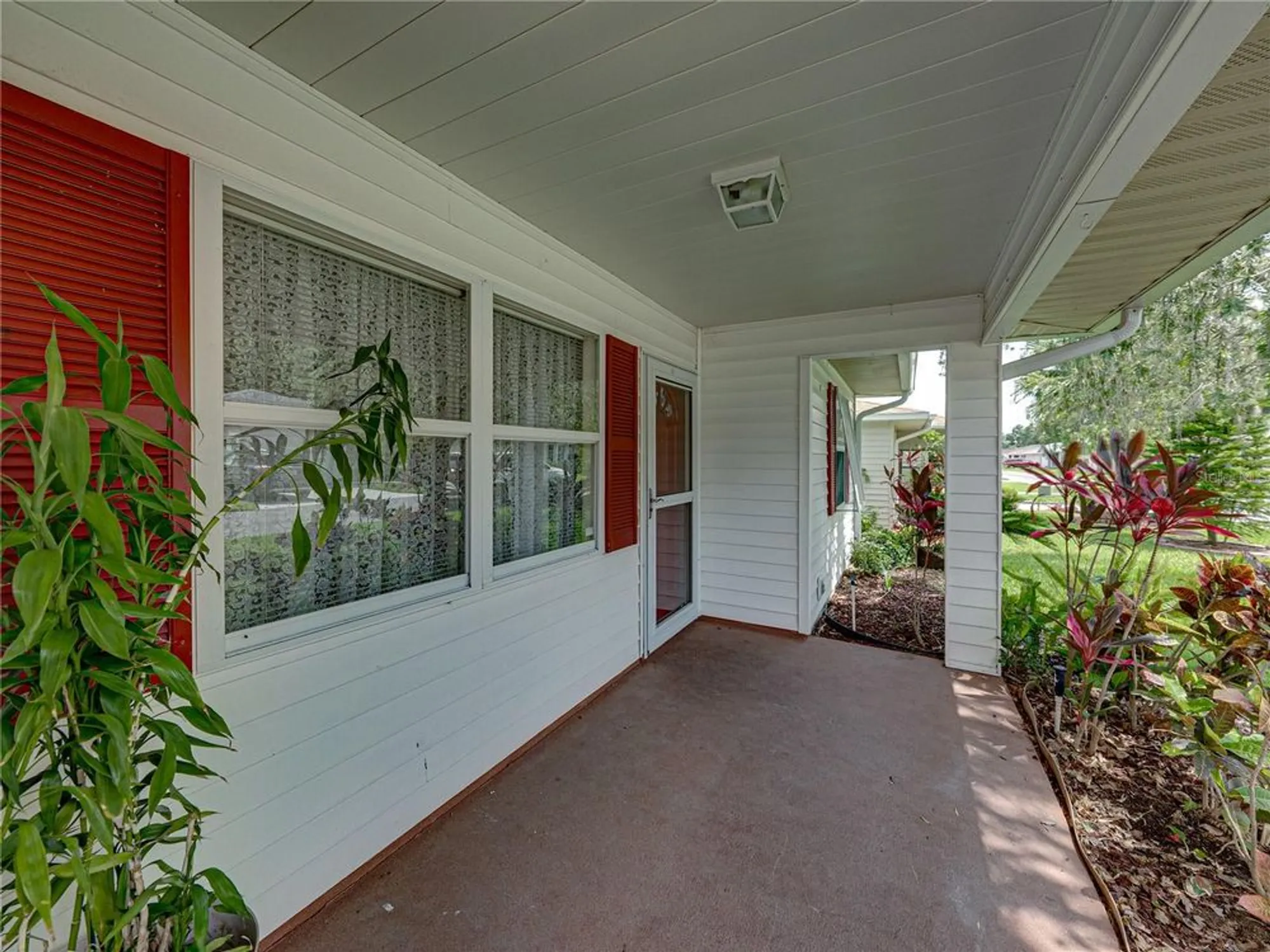 Property Slideshow image 5 of 40 | 4926 pleasant hollow trl, Lakeland, FL, 33811