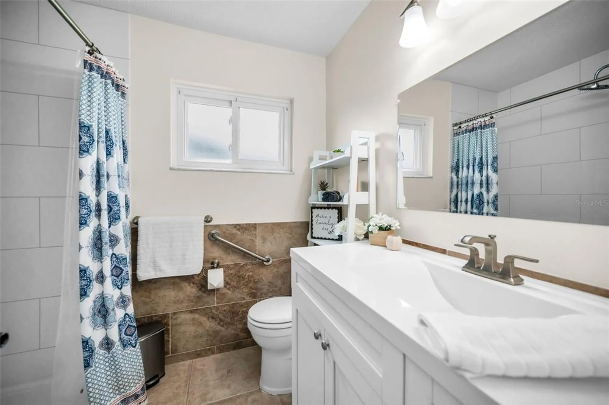 Property Slideshow image 30 of 70 | 921 anchorage ln, Palm Harbor, FL, 34685