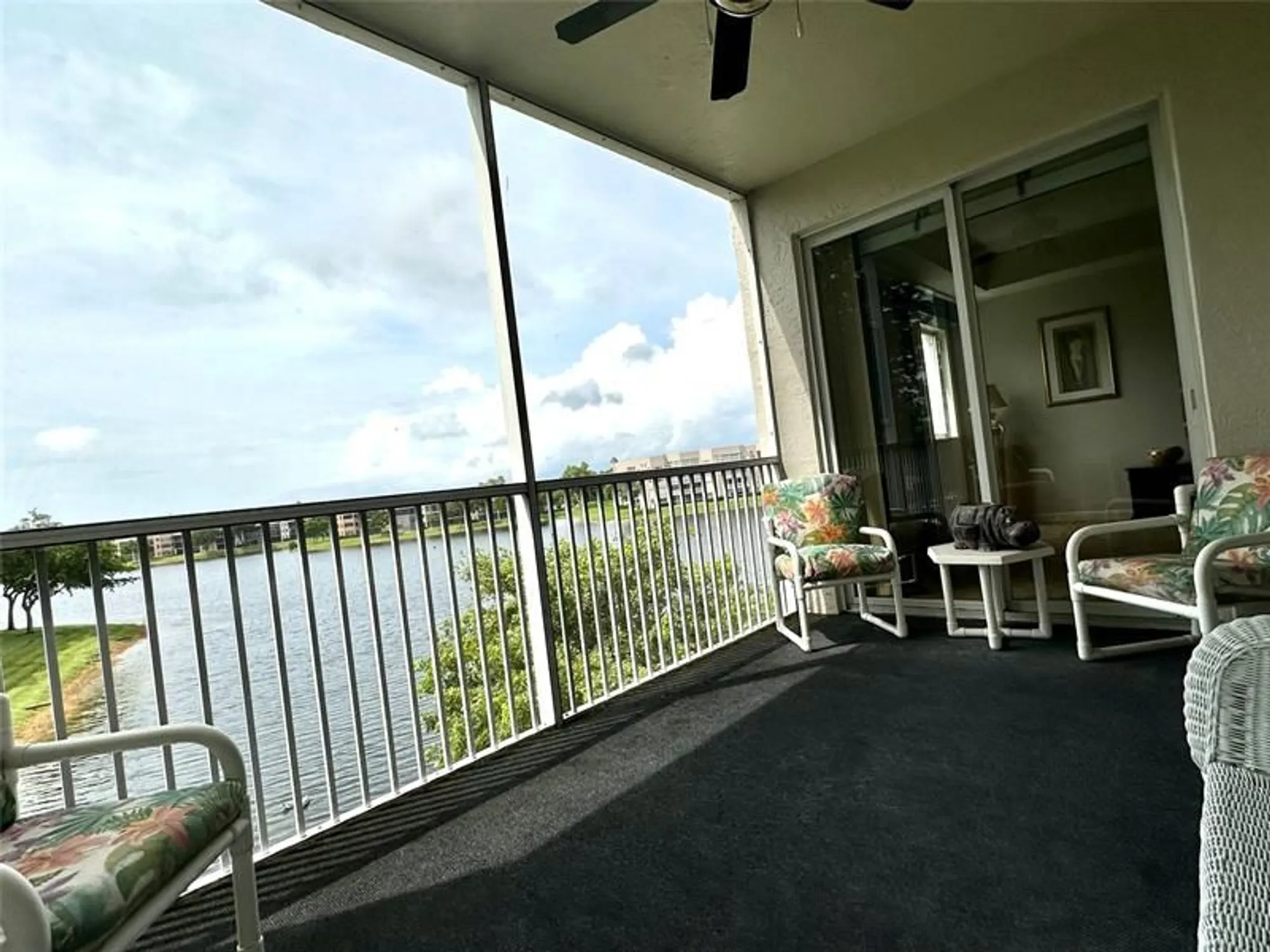 Property Slideshow image 4 of 23 | 7727 southampton ter 303, Tamarac, FL, 33321