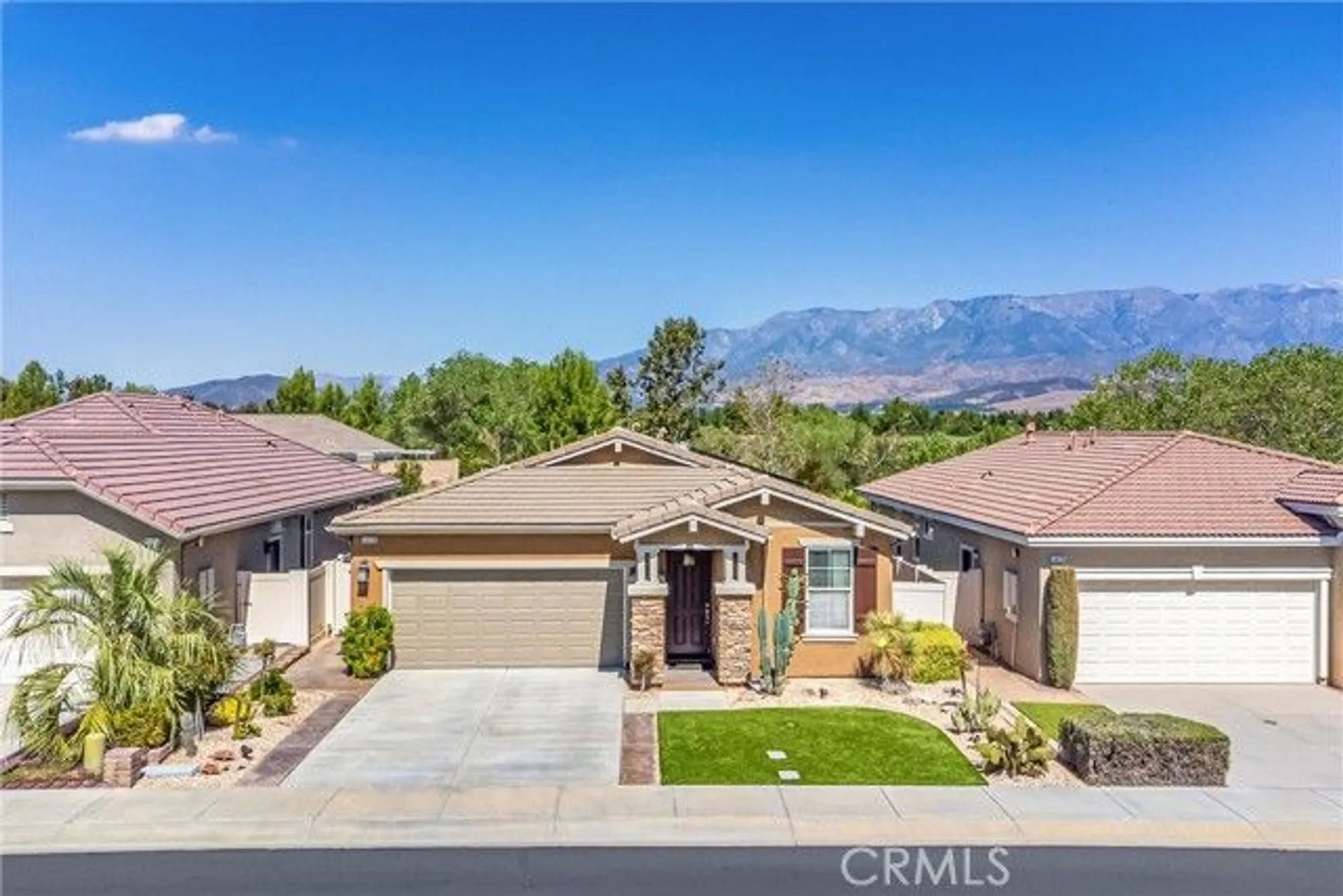 Property Slideshow image 29 of 50 | 1476 signal peak, Beaumont, CA, 92223