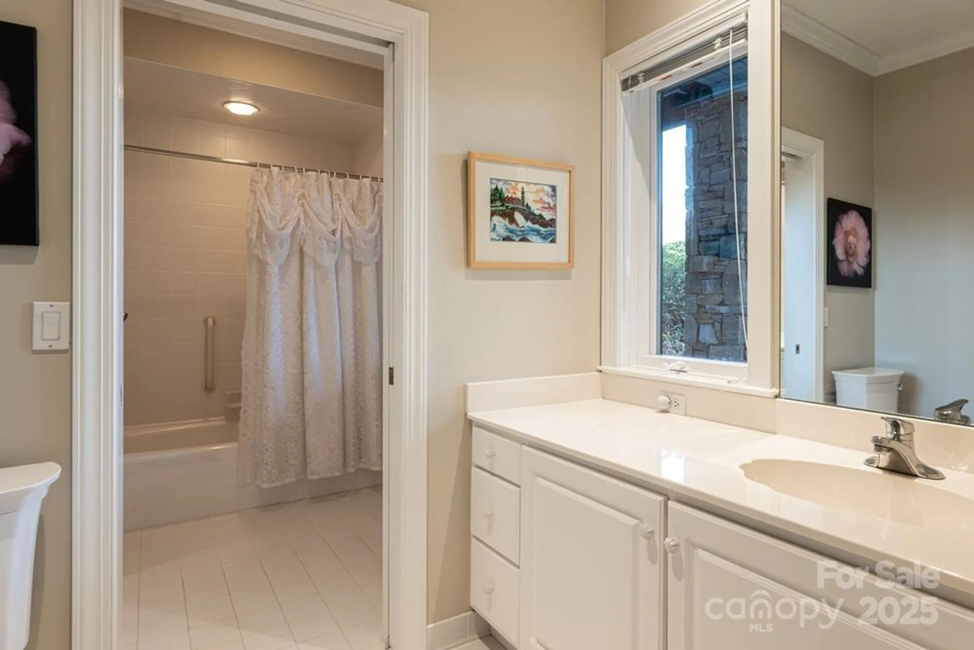 Property Slideshow image 36 of 48 | 106 woodglen ct, Flat Rock, NC, 28731