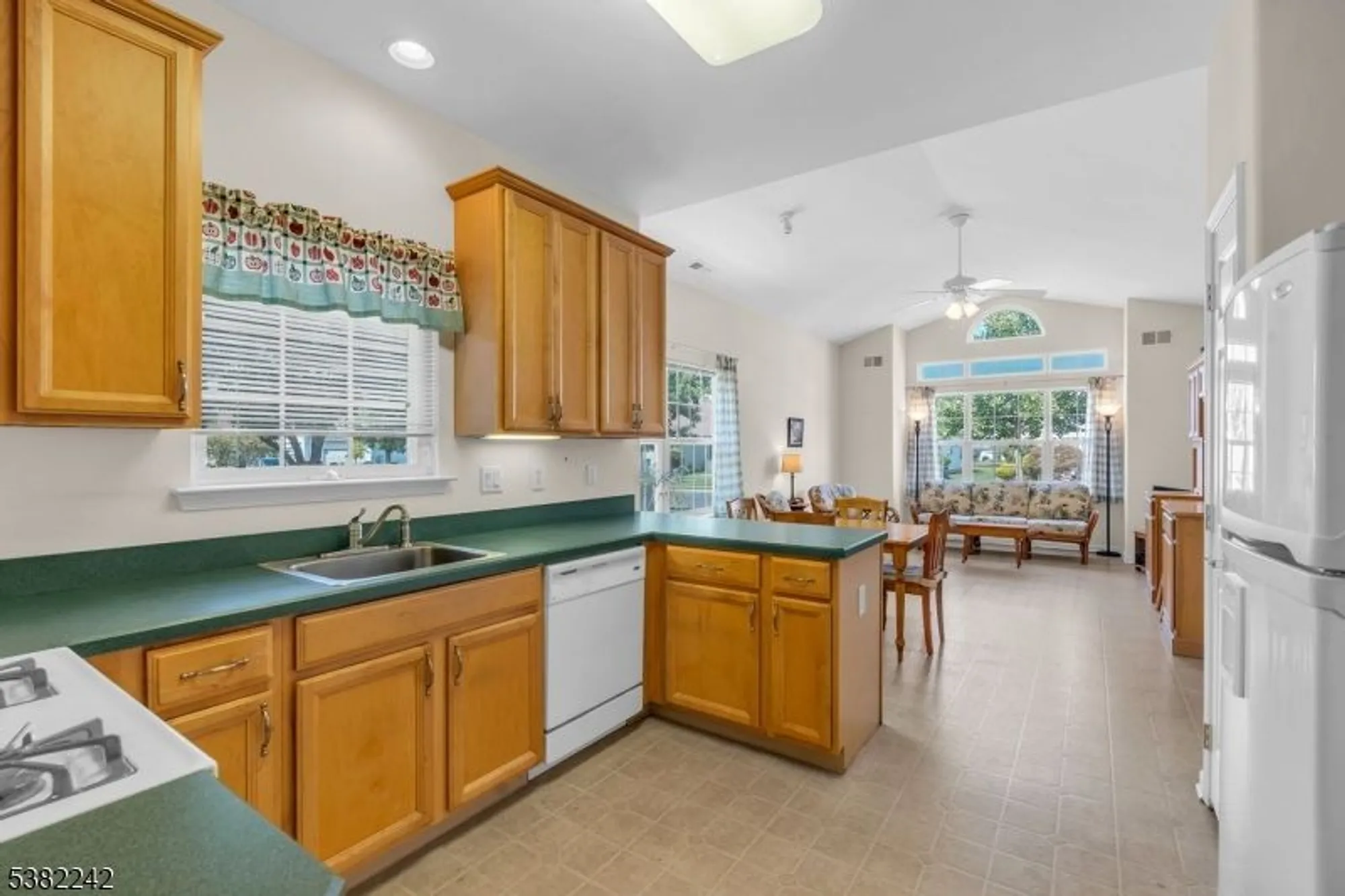 Property Slideshow image 15 of 41 | 12 medici dr, Somerset, NJ, 08873