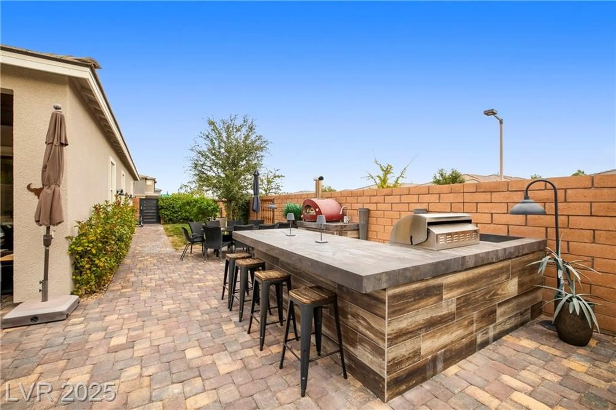 Property Slideshow image 31 of 45 | 10631 silver pond ave, Las Vegas, NV, 89135