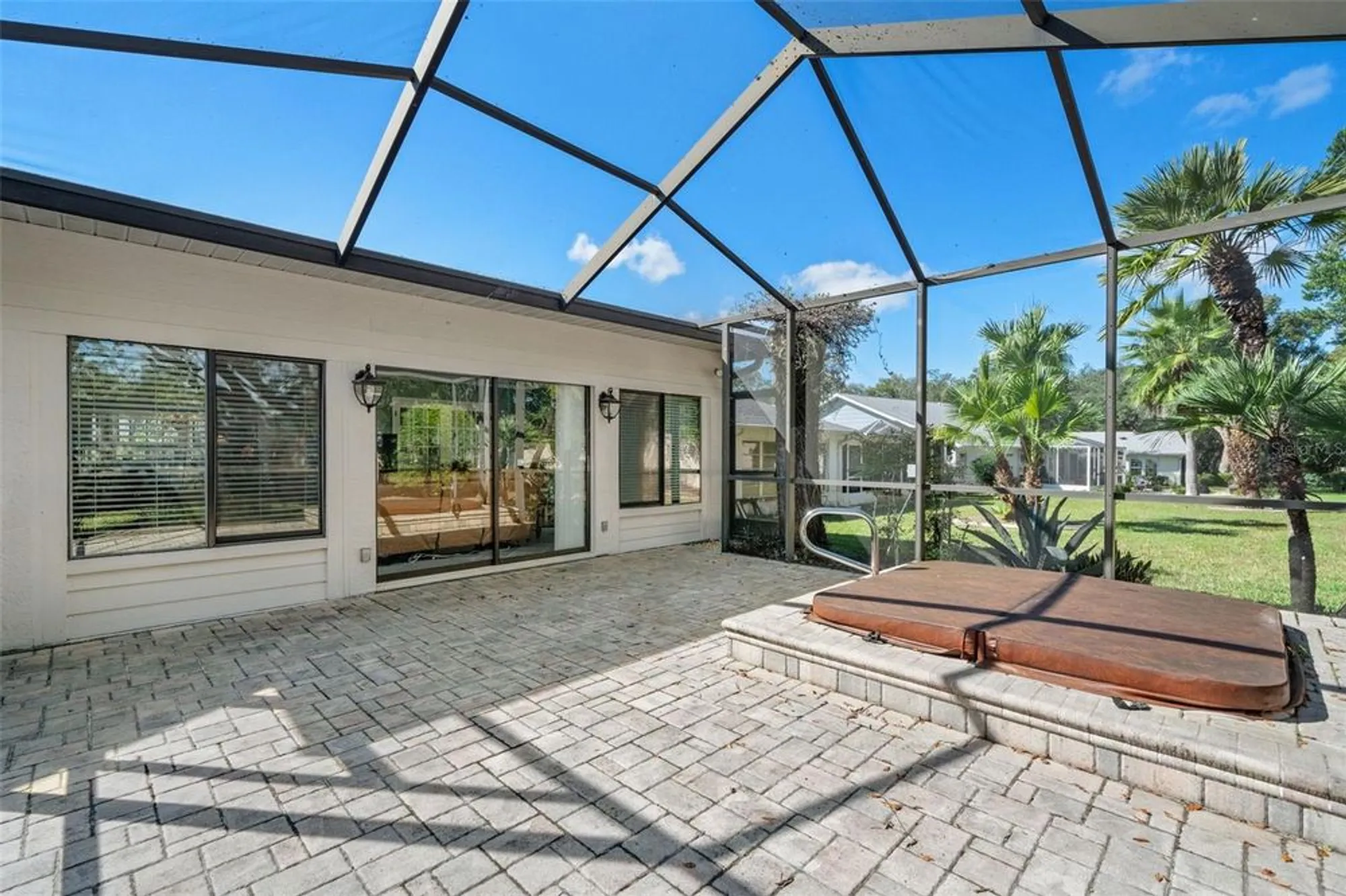 Property Slideshow image 54 of 77 | 2647 royal ridge dr, Spring Hill, FL, 34606