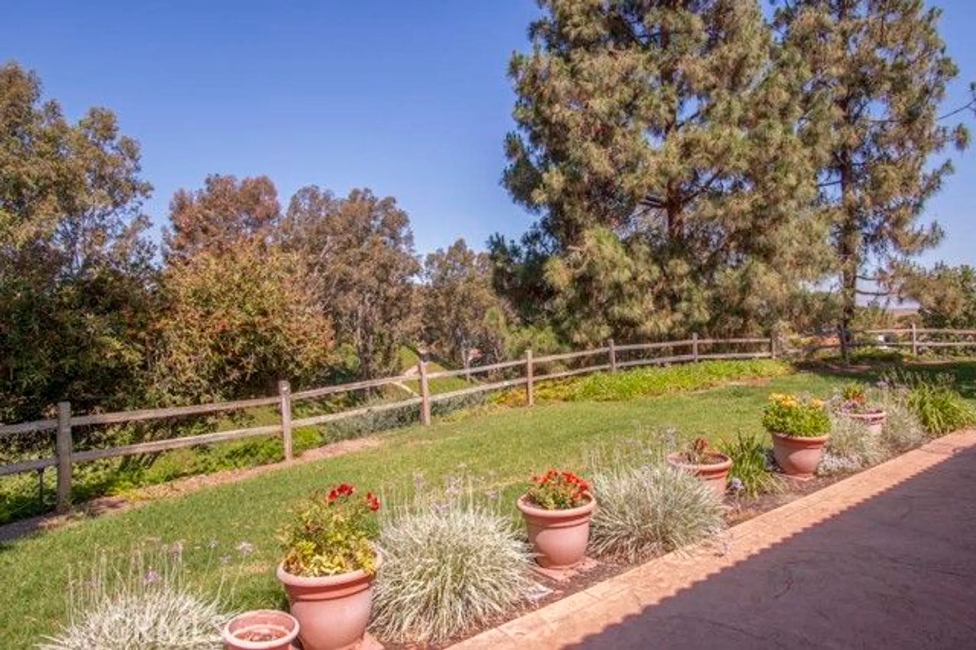 Property Slideshow image 13 of 34 | 3399 punta alta b, Laguna Woods, CA, 92637