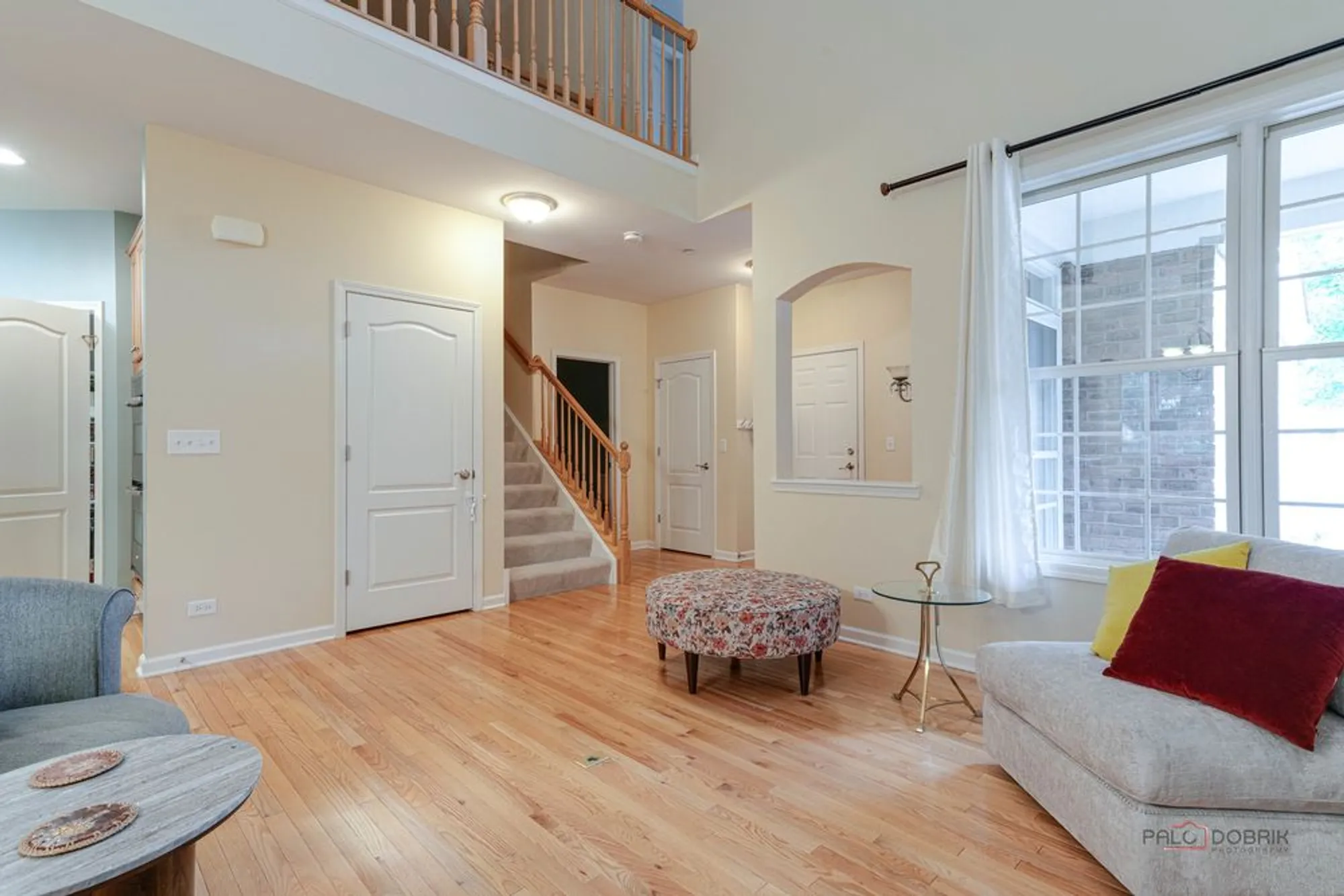 Property Slideshow image 7 of 36 | 1834 torrey pkwy, Libertyville, IL, 60048