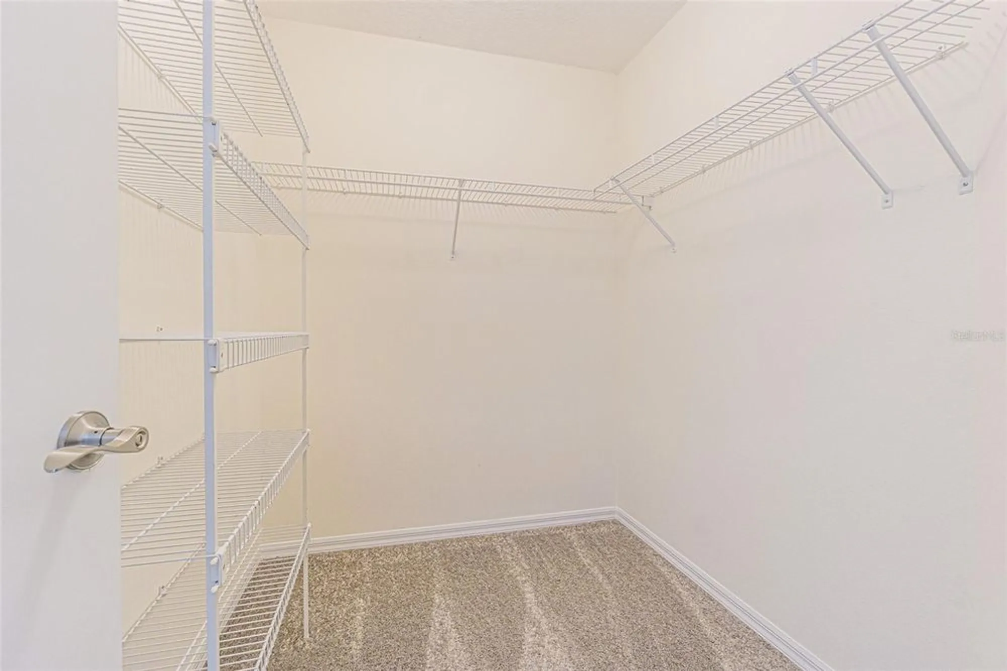Property Slideshow image 11 of 29 | 29436 zeller ave, San Antonio, FL, 33576