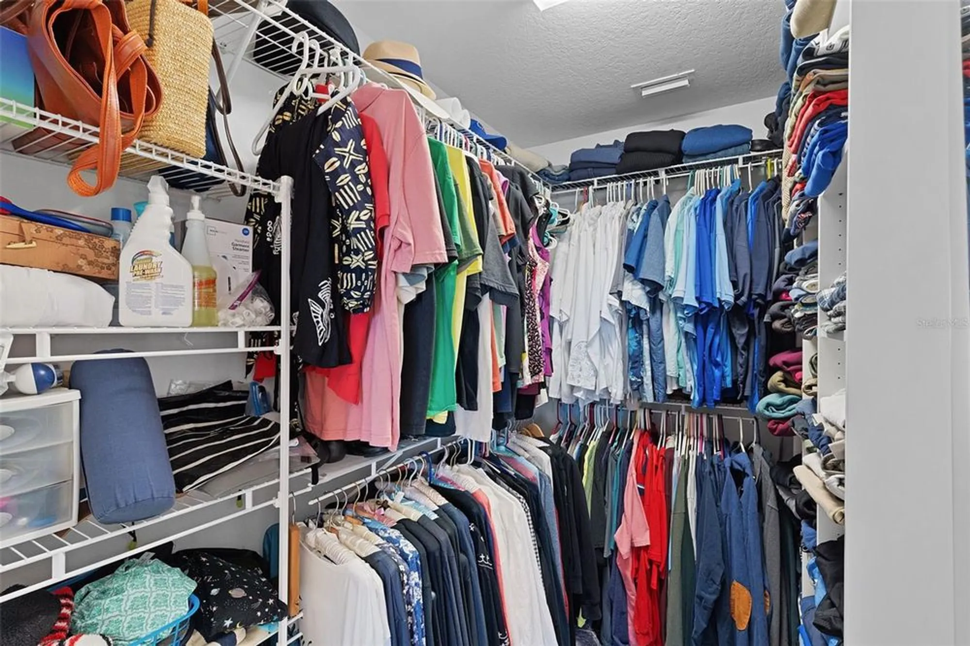 Property Slideshow image 23 of 47 | 9191 se 166th sprung ln, The Villages, FL, 32162