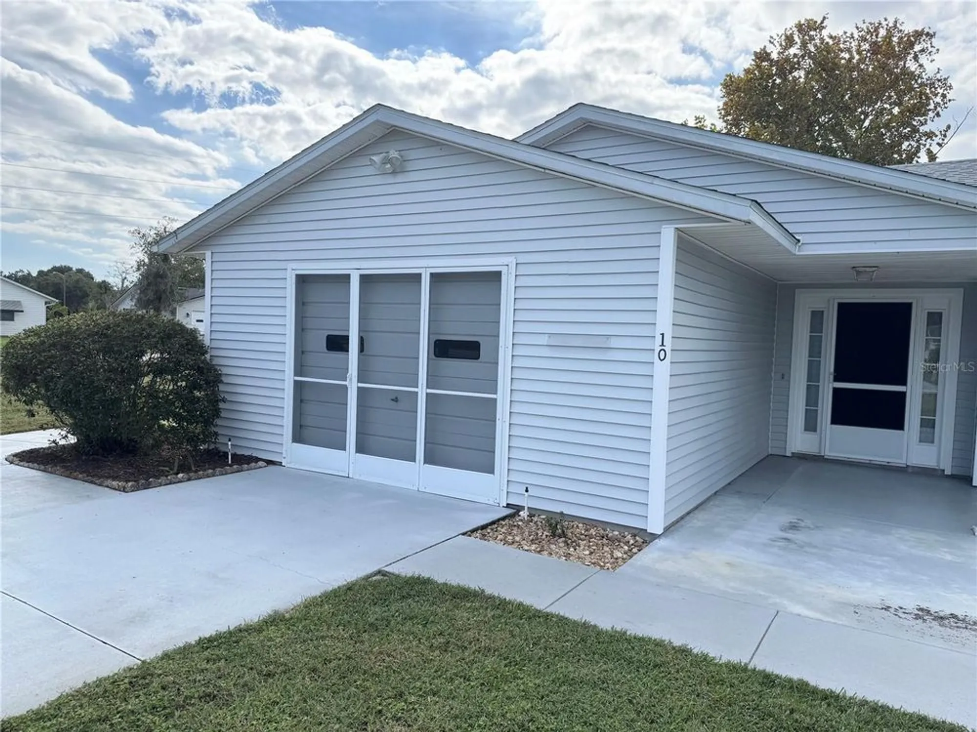Property Slideshow image 3 of 57 | 10 brigadoon cir, Leesburg, FL, 34788