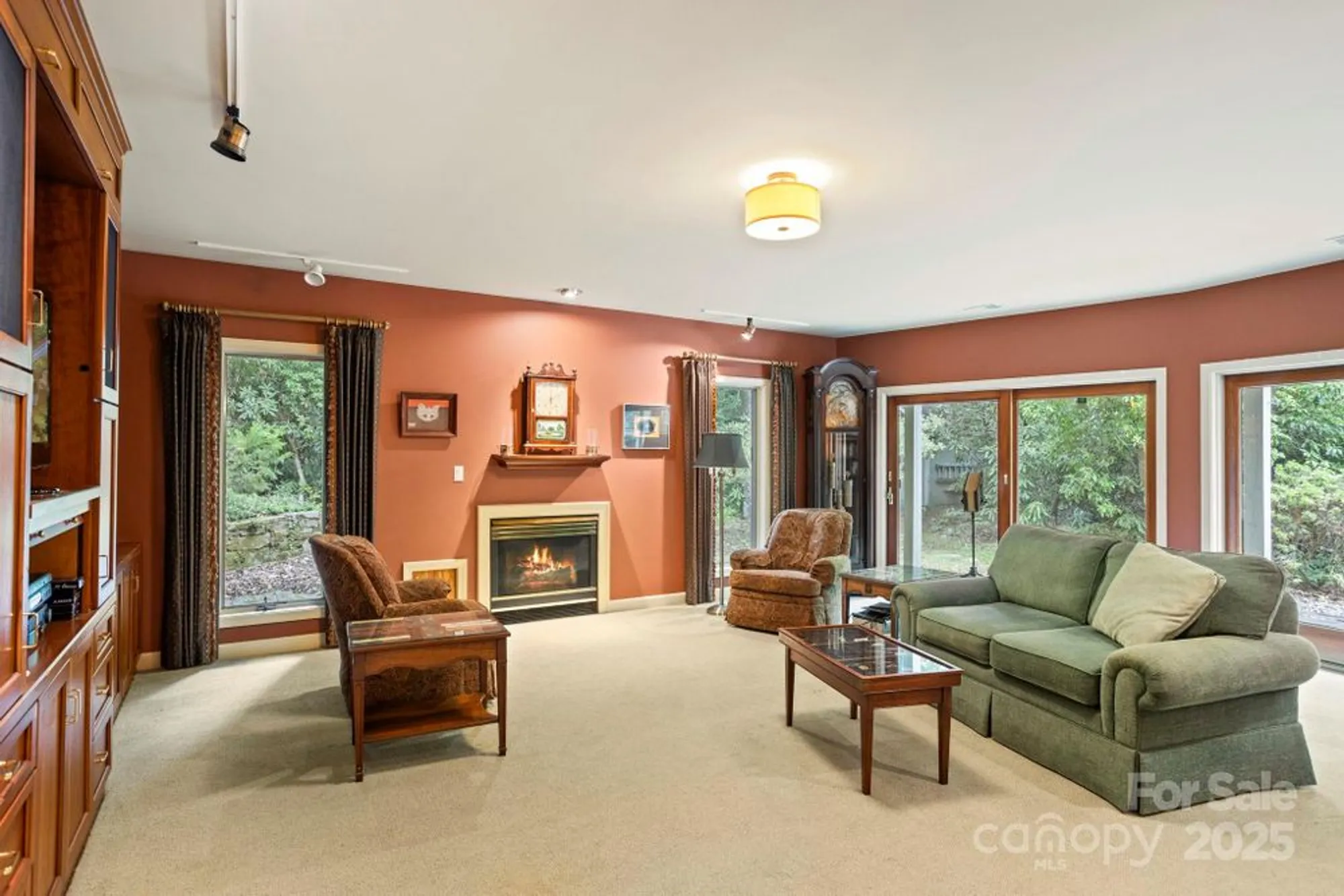 Property Slideshow image 36 of 48 | 100 elmridge dr, Flat Rock, NC, 28731