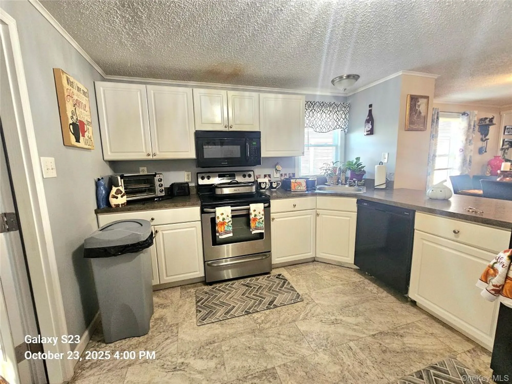 Property Slideshow image 10 of 35 | 45 dogwood ln, Manorville, NY, 11949