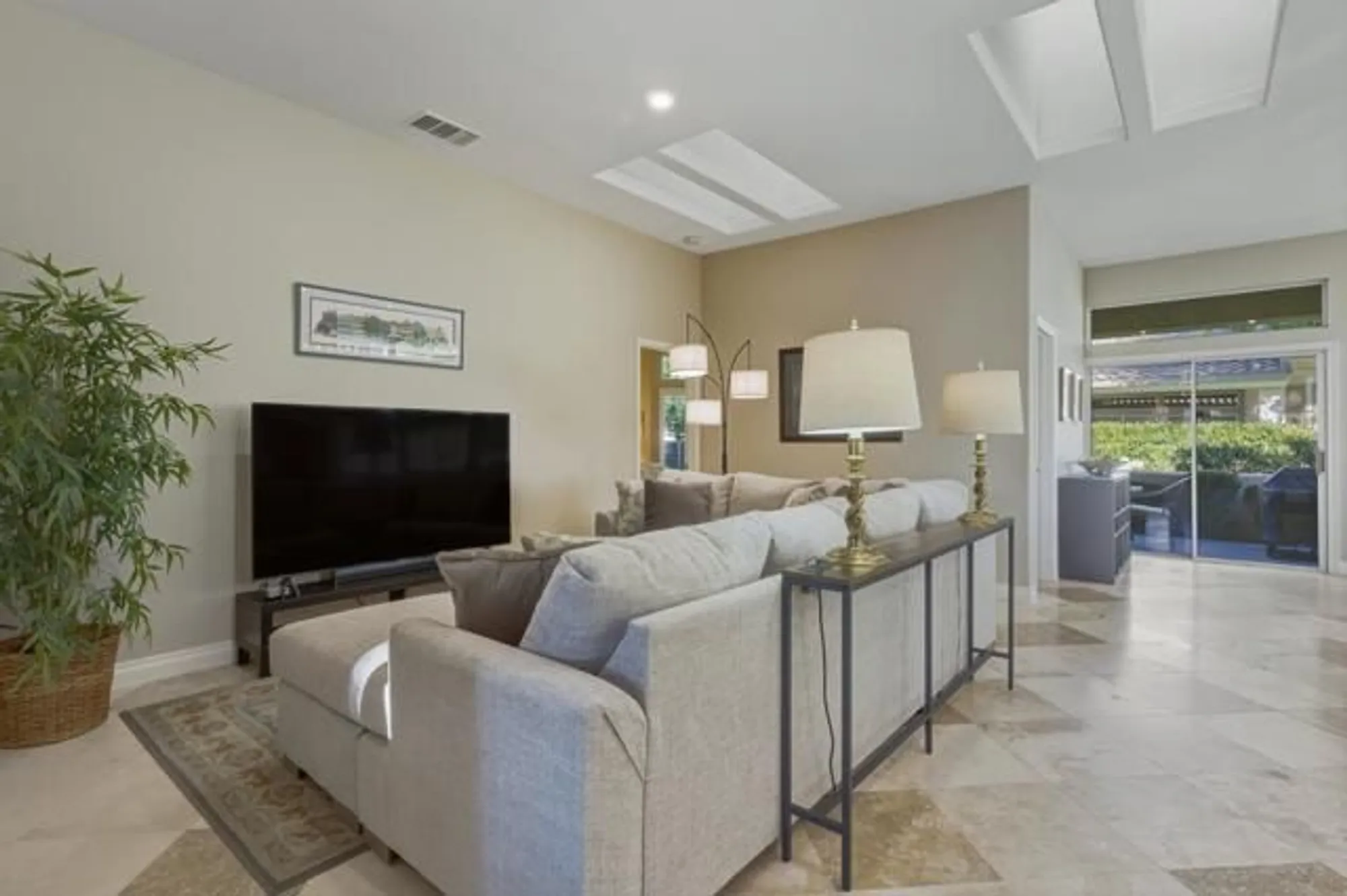 Property Slideshow image 21 of 47 | 78378 desert willow dr, Palm Desert, CA, 92211