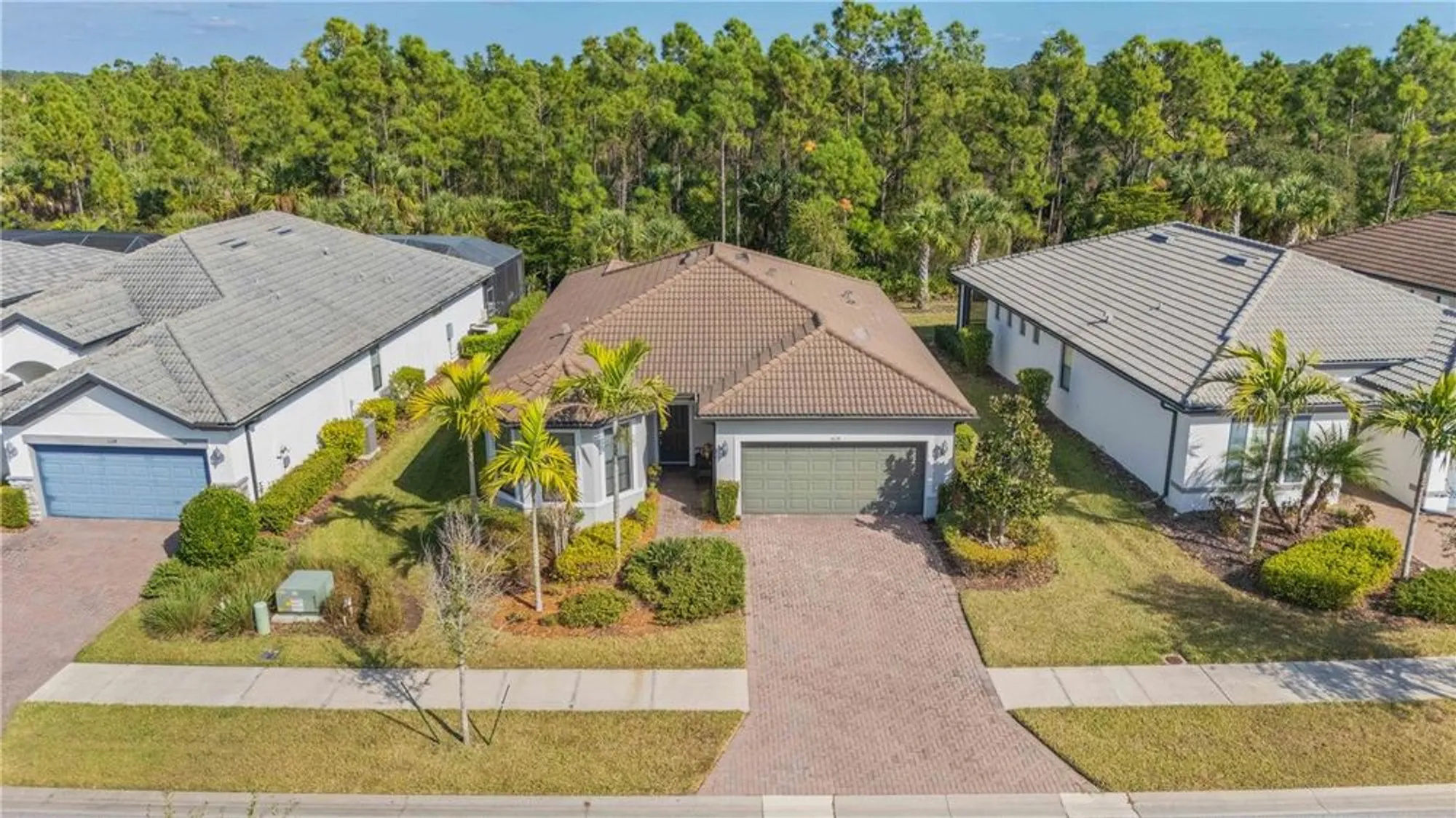 Property Slideshow image 2 of 100 | 1628 hyssop loop, North Port, FL, 34289