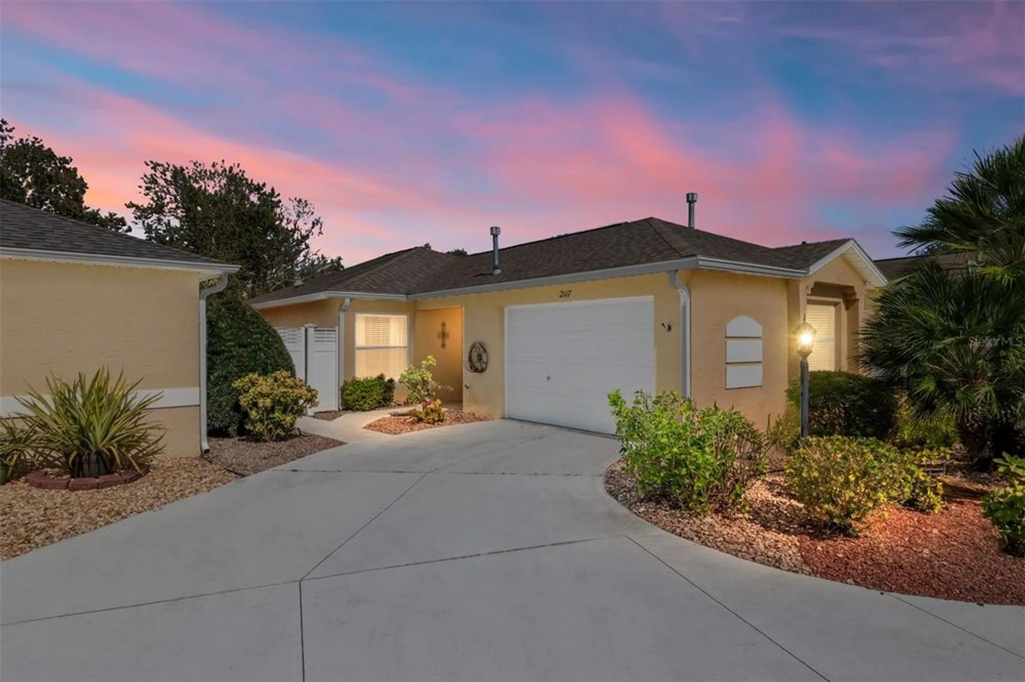 Property Slideshow image 1 of 48 | 2117 smoaks st, The Villages, FL, 32162