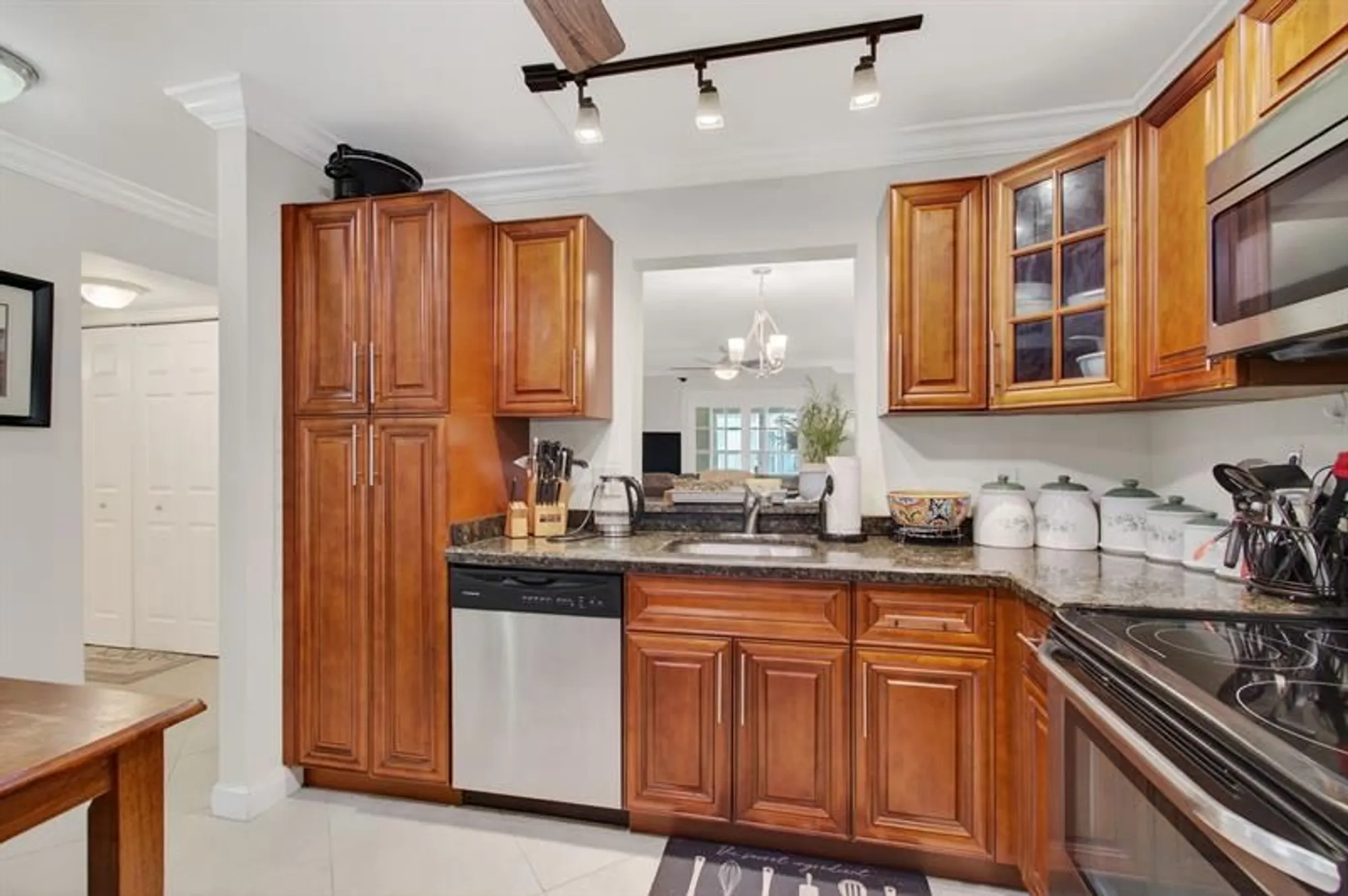 Property Slideshow image 17 of 67 | 19000 stewart cir apt 4, Boca Raton, FL, 33496
