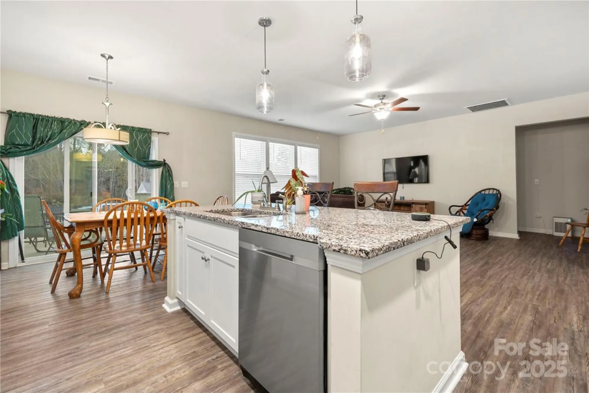 Property Slideshow image 8 of 40 | 1990 ambrose way, Denver, NC, 28037