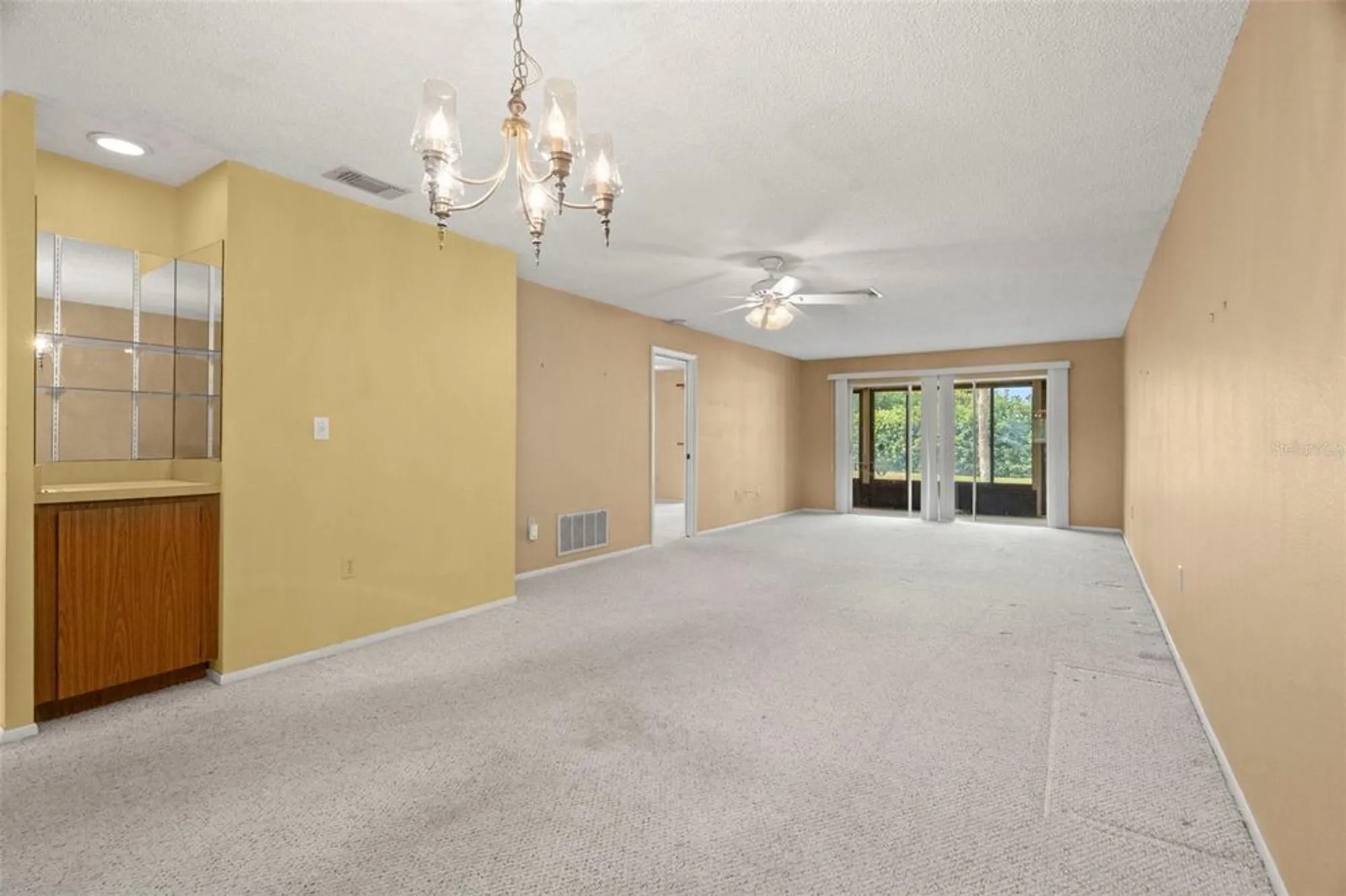 Property Slideshow image 15 of 39 | 8111 braddock cir 6, Port Richey, FL, 34668